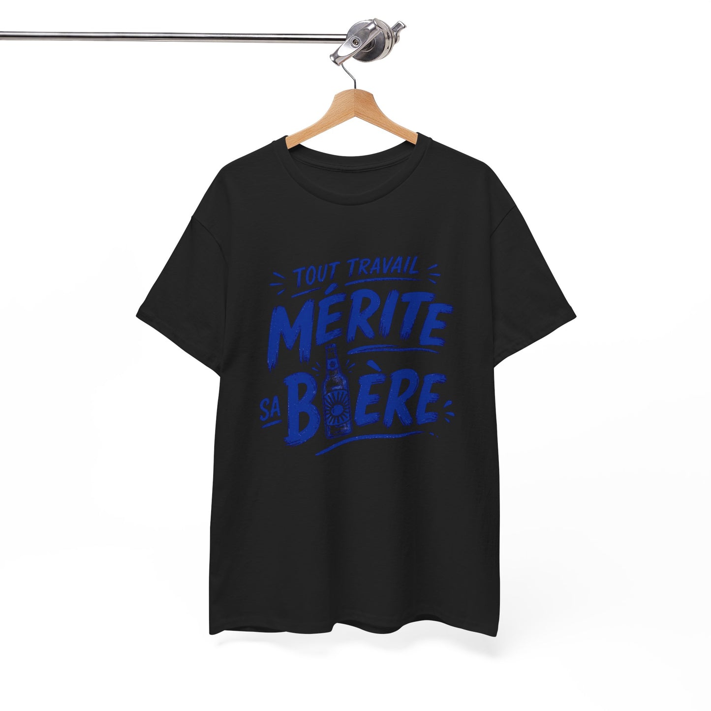 T-Shirt Humour Bière Homme – Tout Travail Mérite Sa Bière – Cadeau Drôle Amateur de Bière Apéro Barbecue