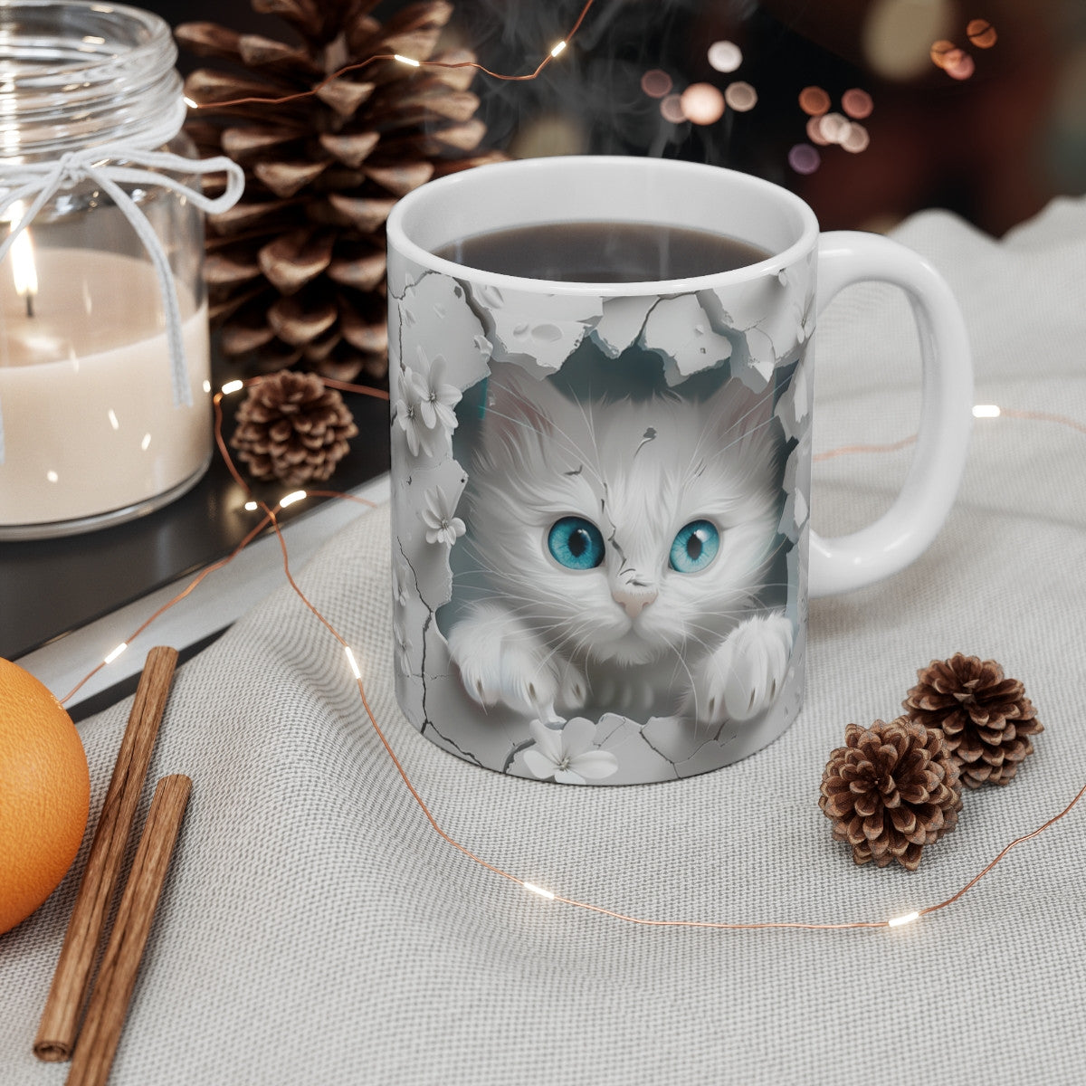 Mug Chat Blanc 3D – Tasse Céramique 325ml – Design Chaton aux Yeux Bleus et Fleurs Blanches
