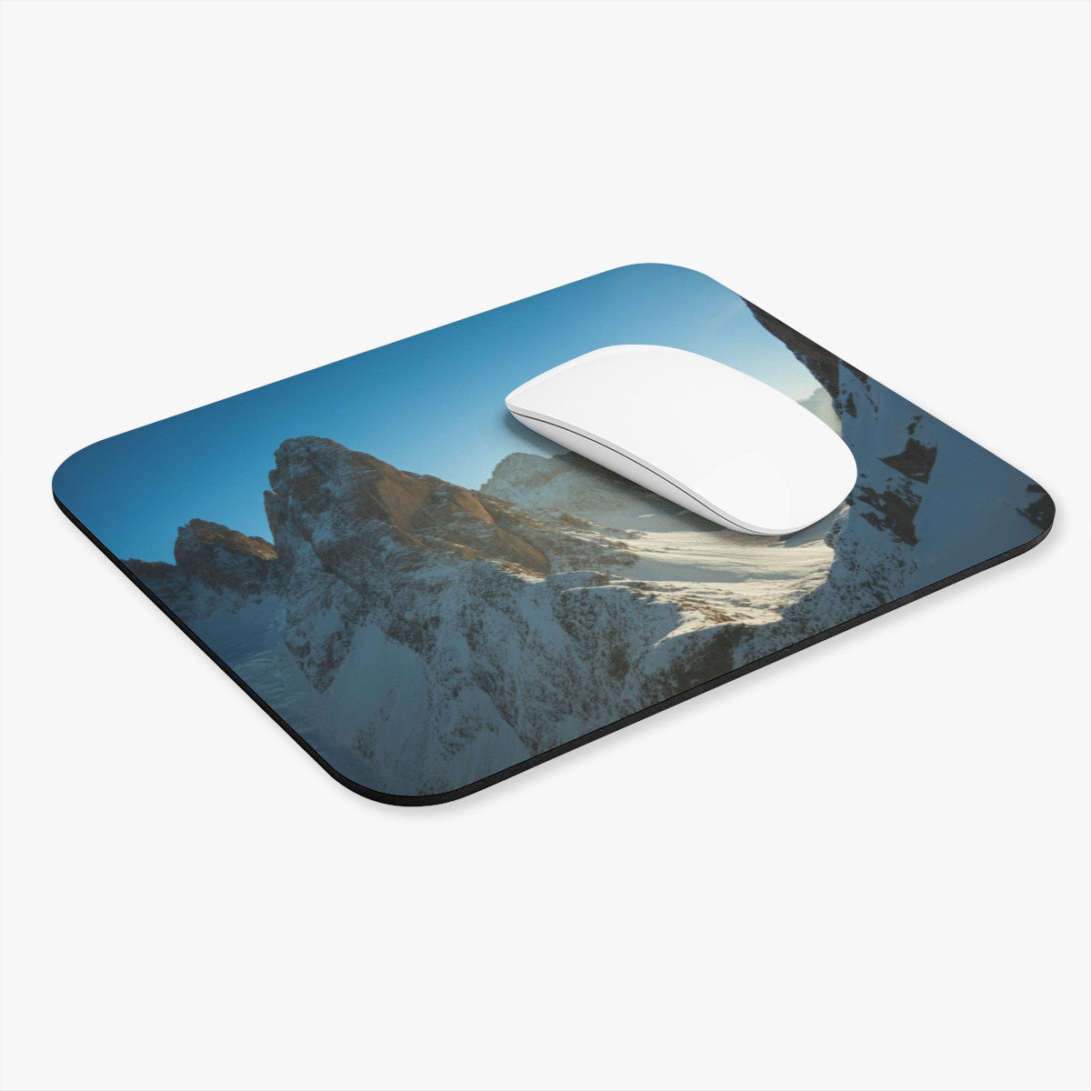 Tapis de souris 22x18 cm – Aigle dans les Montagnes Enneigées – Liberté & Force Naturelle – Paysage