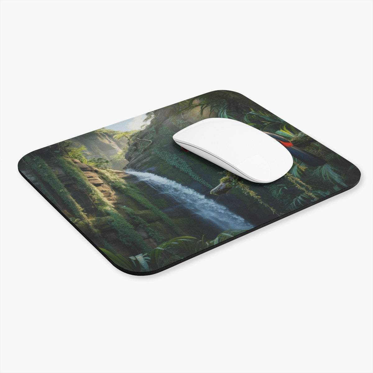 Tapis de souris 22x18 cm – Toucan & Cascade Tropicale – Nature Exotique & Couleurs Vibrantes – Ambiance Jungle
