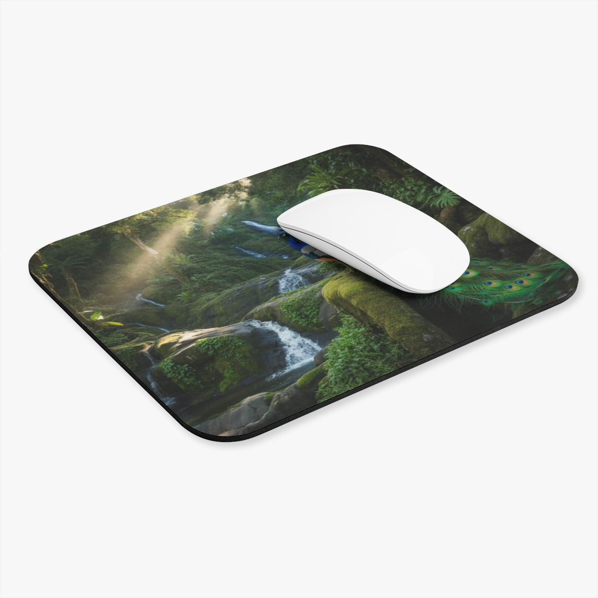 Tapis de souris 22x18 cm – Paon Majestueux & Cascade Tropicale – Nature Luxuriante & Couleurs Éclatantes