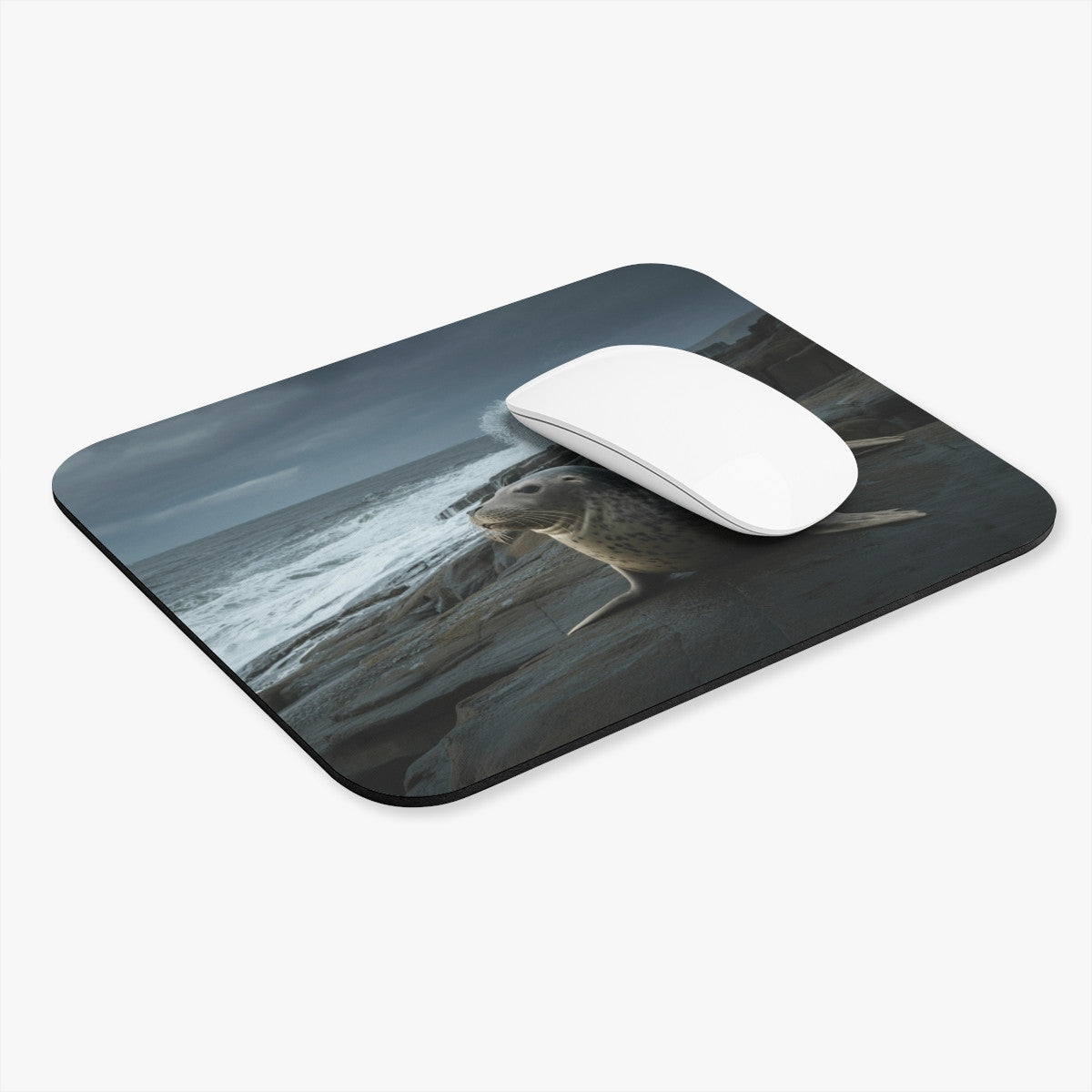 Tapis de souris 22x18 cm – Phoque sur les Rochers – Océan Sauvage & Vagues du Nord – Nature Marine