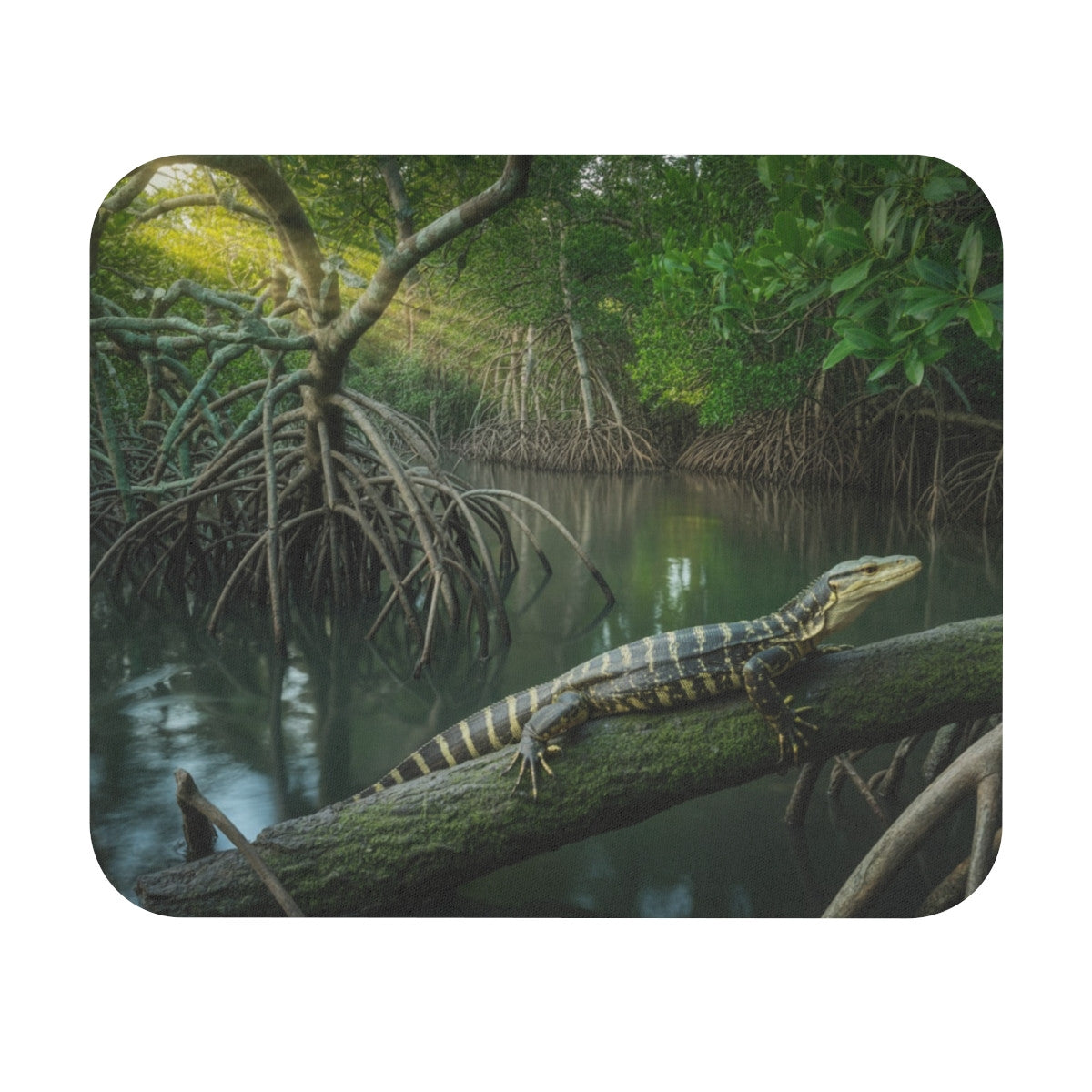 Tapis de souris 22x18 cm – Lézard dans la Mangrove Tropicale – Nature Sauvage & Lumière Tropicale