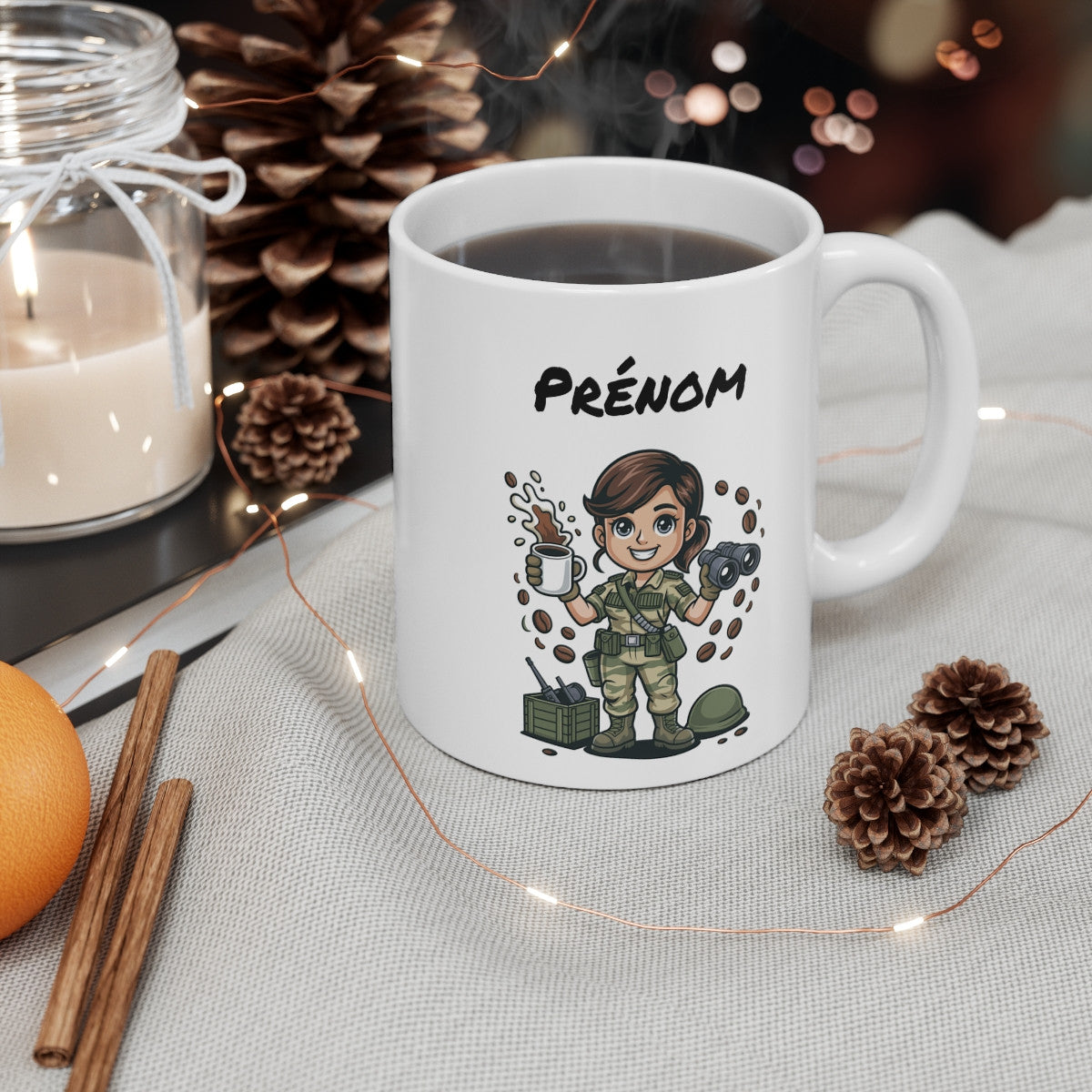 Mug Militaire Femme Personnalisable – Tasse Soldate avec Café et Jumelles – Cadeau Armée Femme