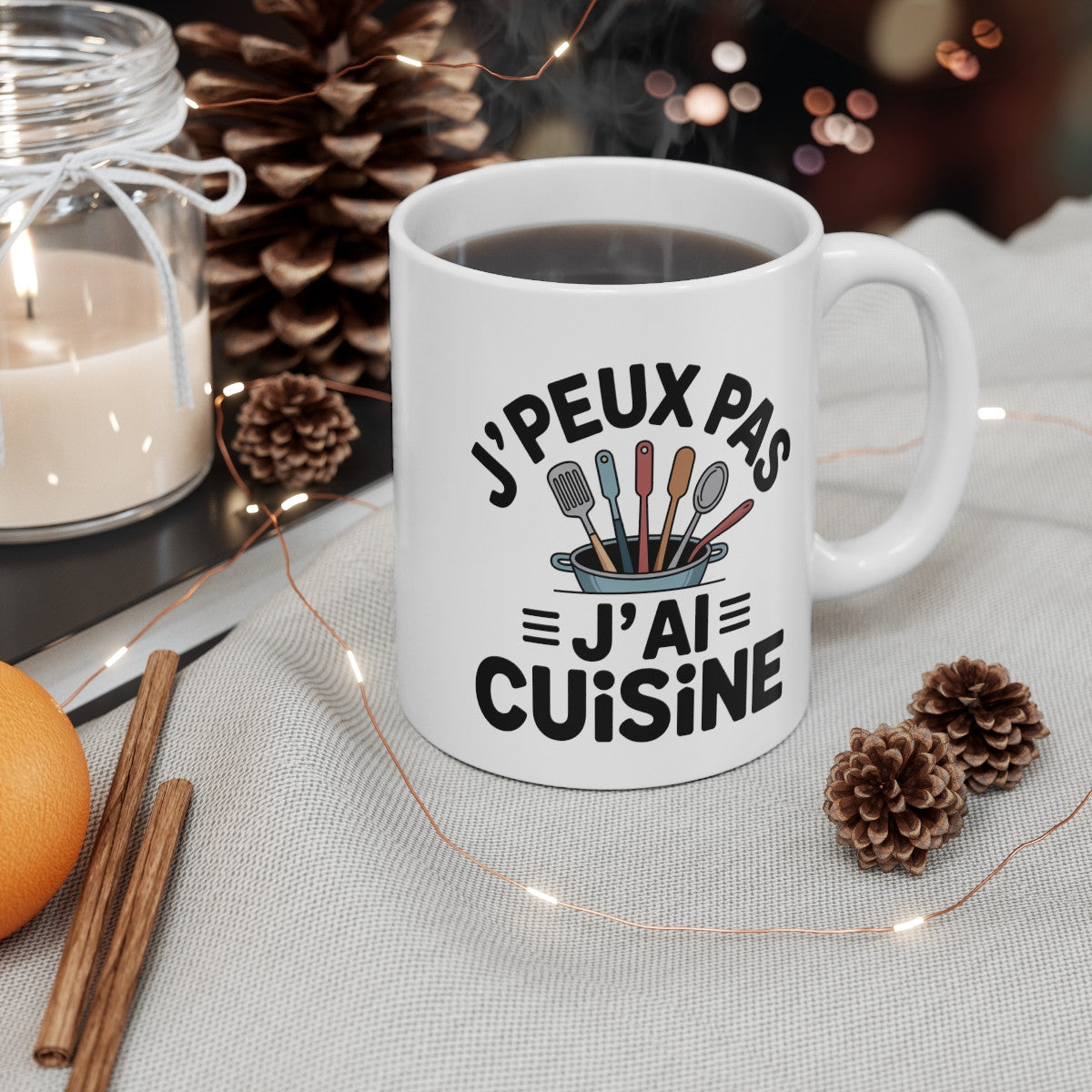 Mug Cuisine J’peux pas j’ai cuisine – Illustration Ustensiles de Cuisine – Tasse Céramique 325ml