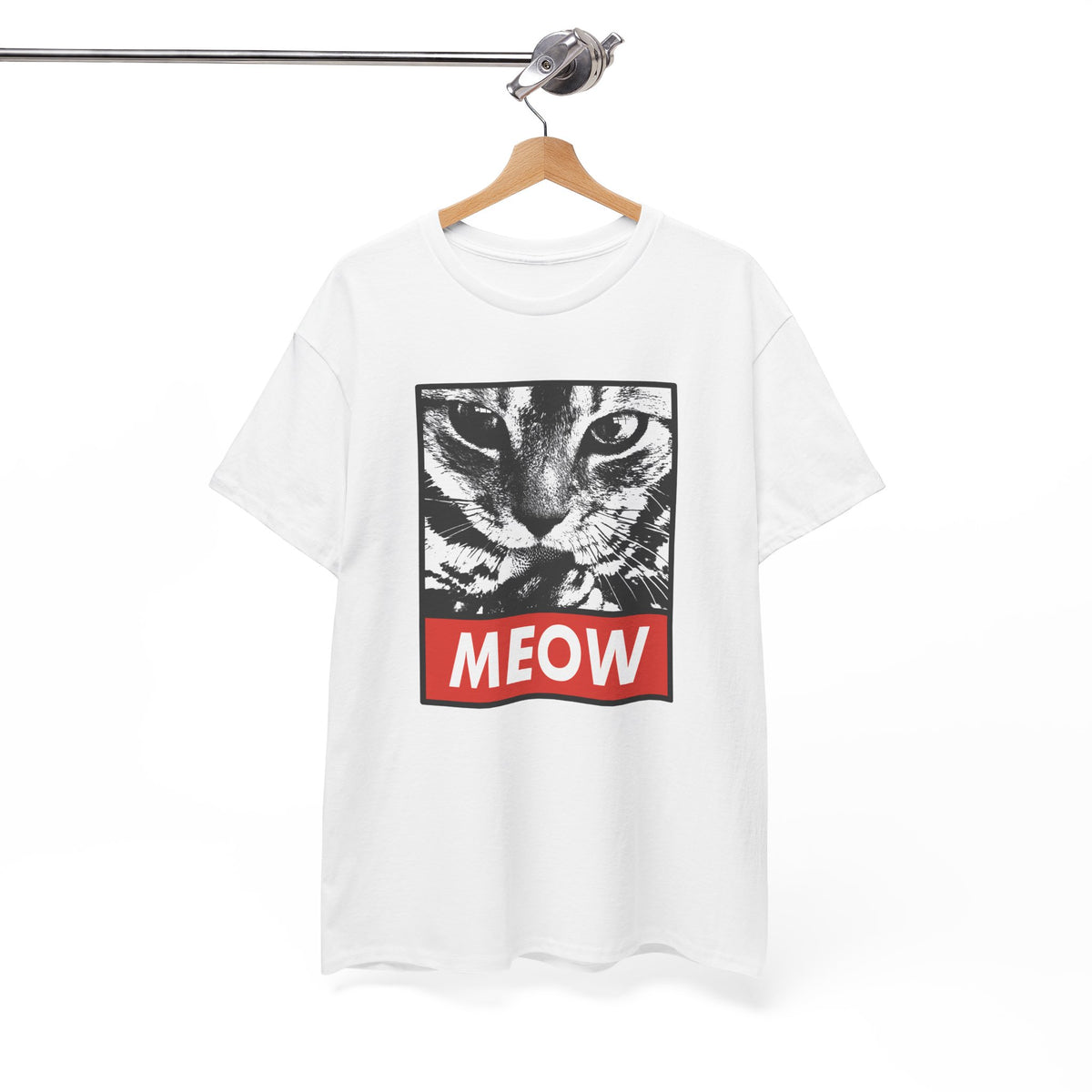 Tee Shirt Chat Homme Femme – Portrait de Félin Noir et Blanc – Idée Cadeau Amoureux des Chats Humour Style Graphique