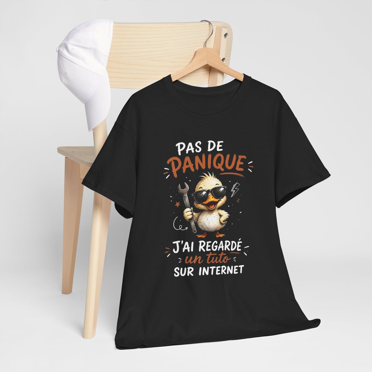 Tee Shirt Pas De Panique J’Ai Regardé Un Tuto Sur Internet – T-Shirt Humour Canard Bricolage – Cadeau Homme Femme