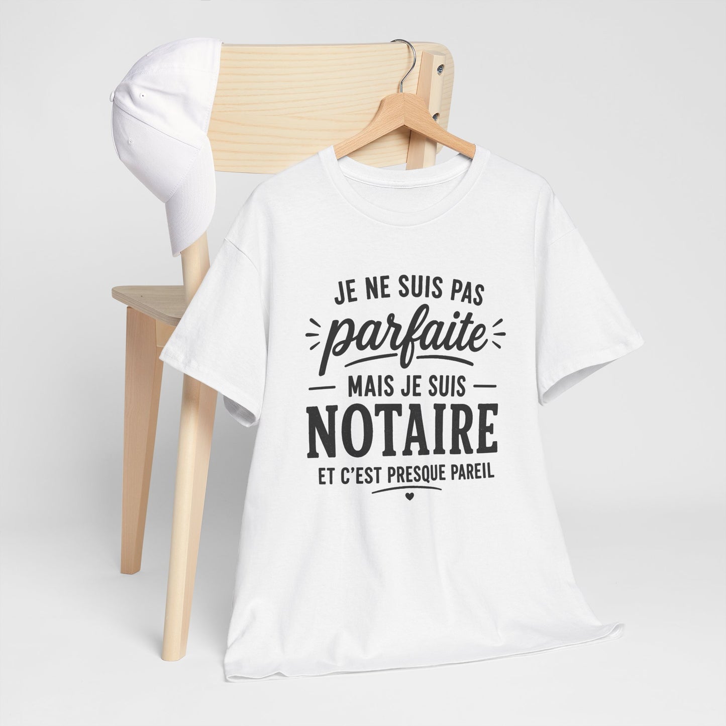 Tee Shirt Femme Notaire Humour Métier Droit Justice Cadeau Professionnelle Juridique Étude Notariale Idée Cadeau