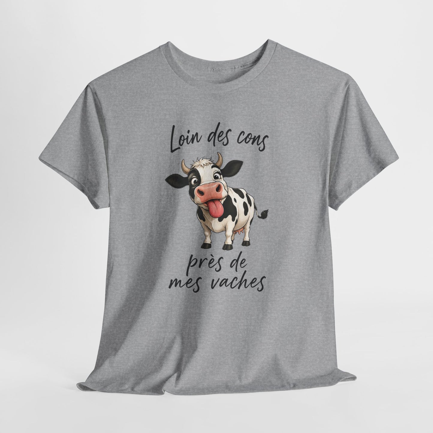 T-Shirt Loin Des Cons Près De Mes Vaches – Tee Shirt Humour Vache Campagne – Cadeau Agriculteur Homme Femme