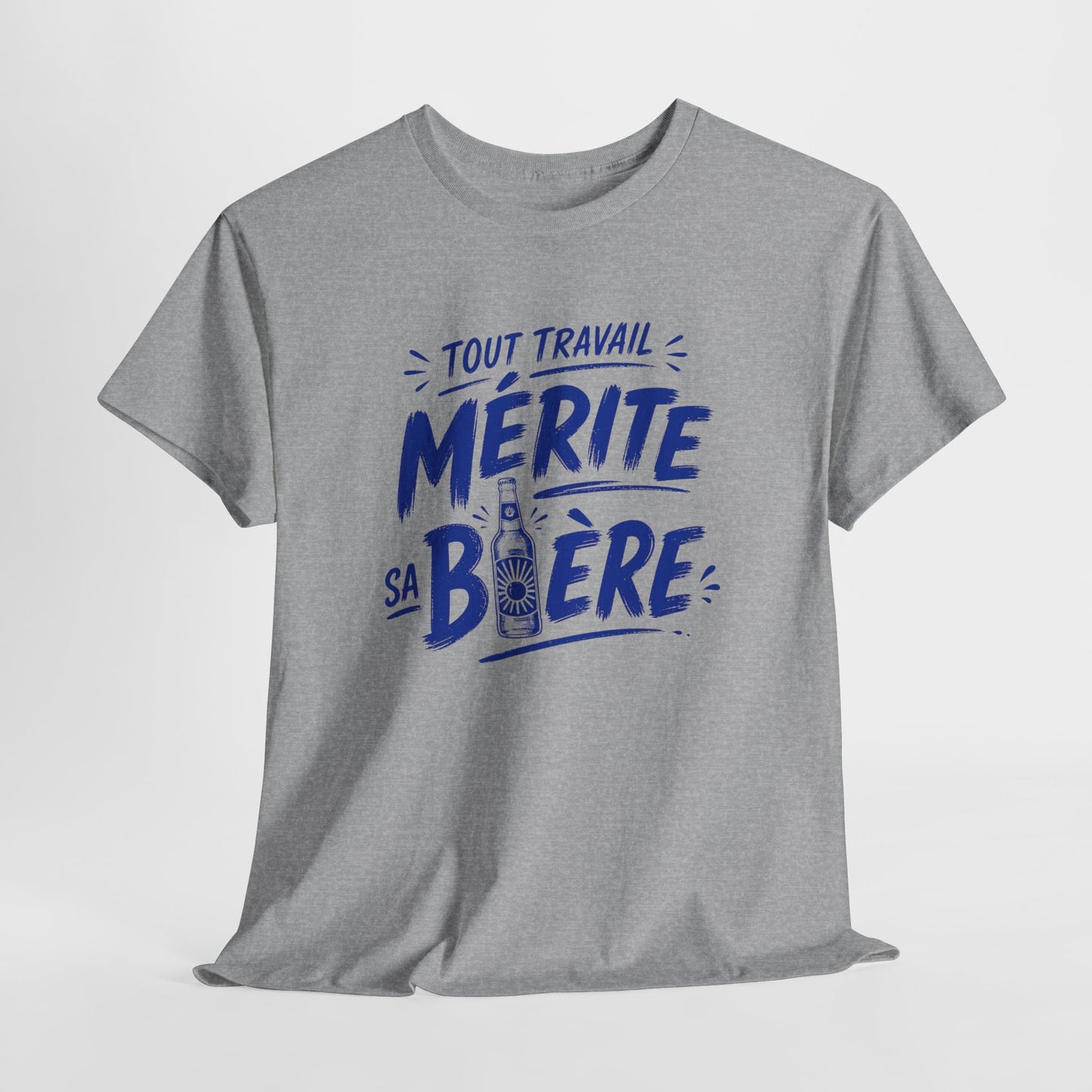 T-Shirt Humour Bière Homme – Tout Travail Mérite Sa Bière – Cadeau Drôle Amateur de Bière Apéro Barbecue