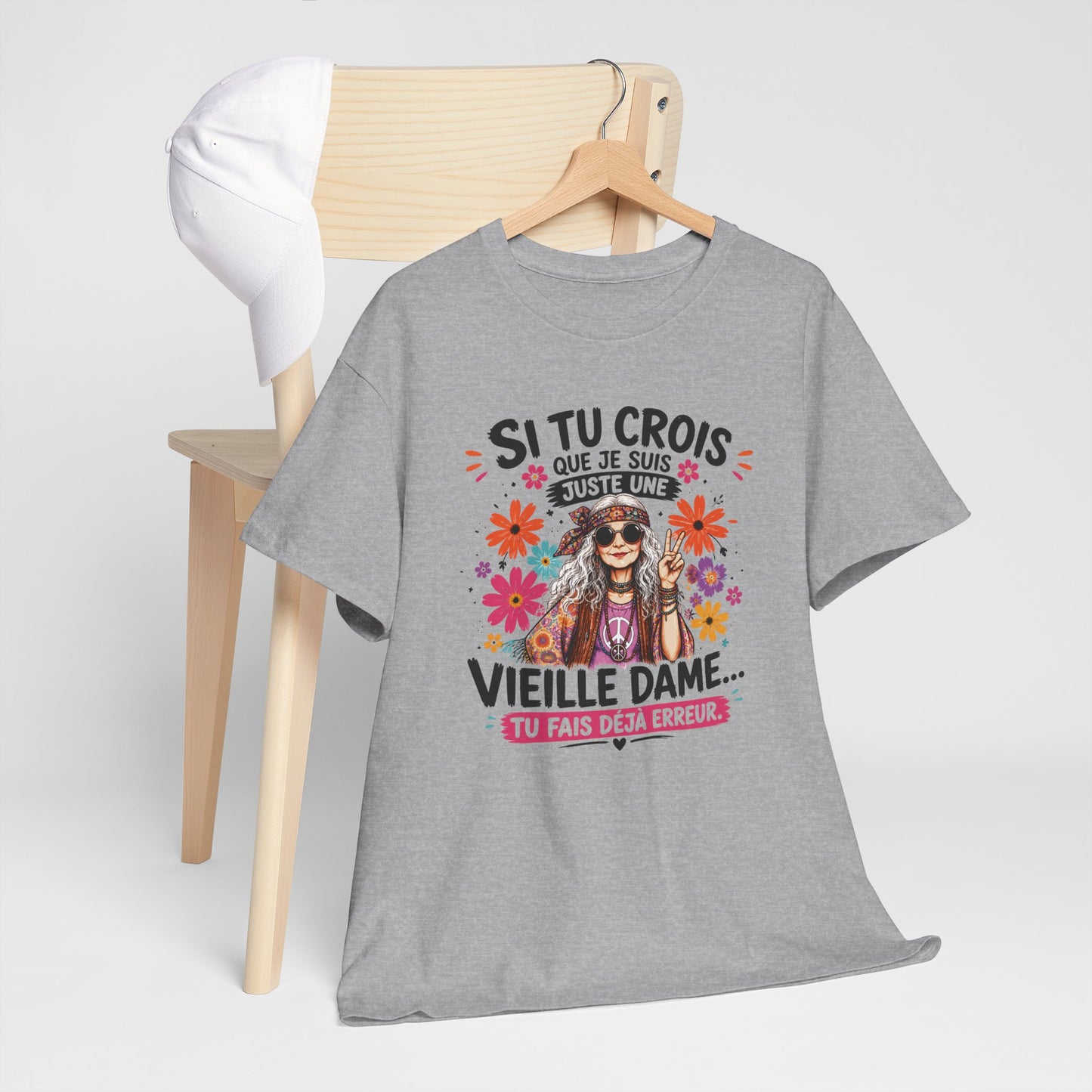 T-Shirt Femme Hippie Humour – Vieille Dame Flower Power Vintage – Cadeau Femme Bohème Drôle
