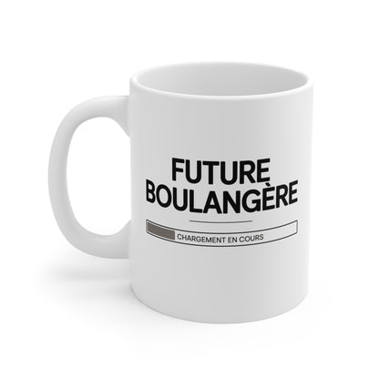 Tasse Future Boulangère 325ml – Mug Céramique Humour “Chargement en cours” – Cadeau Apprentie
