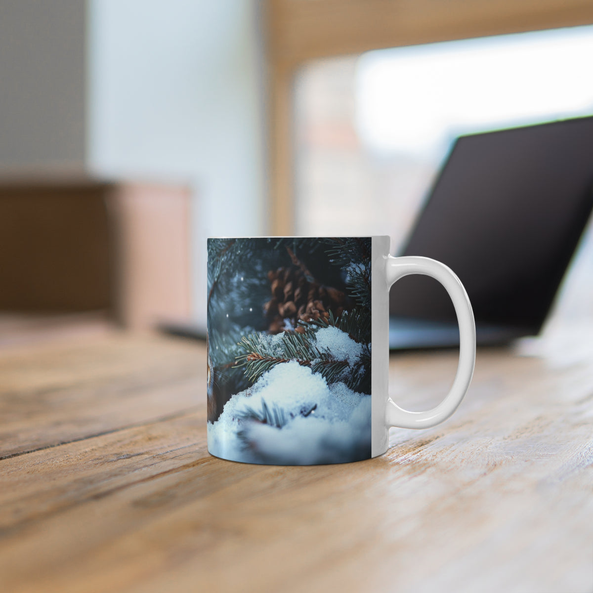 Mug Lapin dans la Neige – Tasse Hiver Forêt Enneigée avec Pommes de Pin – Cadeau Original Amoureux des Lapins et de la Nature