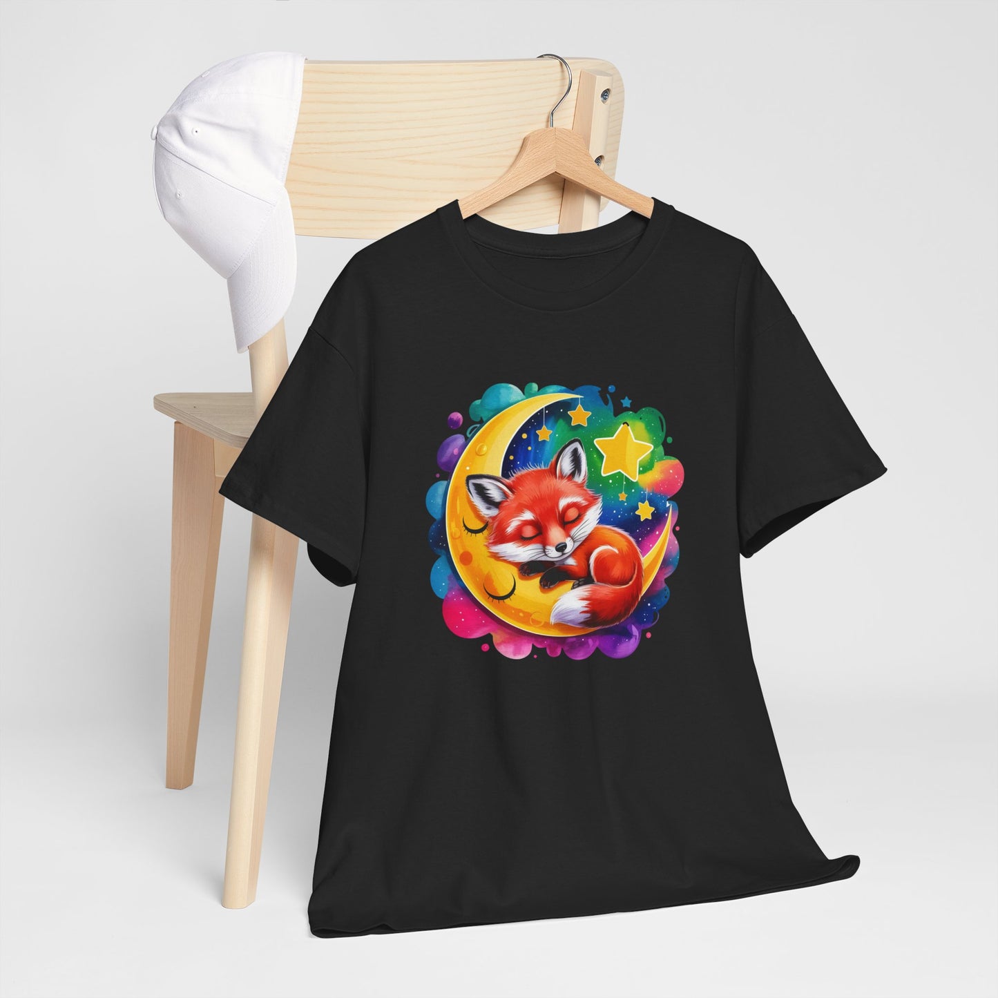 T-Shirt Renard Mignon Dormant sur Lune – Tee Shirt Nuit Étoilée Fantaisie – Cadeau Animal Cute Rêve Noir Blanc Gris