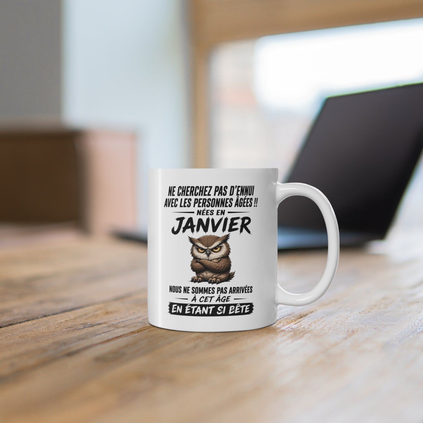 Tasse Retraite Janvier Humour – Mug Personne Âgée Chouette Drôle – Cadeau Retraité 325ml