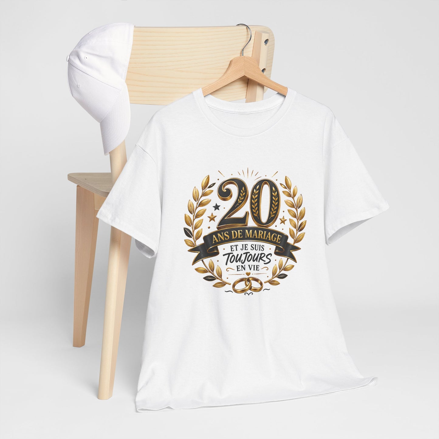 Tee Shirt 20 Ans de Mariage Homme Femme – Toujours en Vie – T-Shirt Humour Anniversaire de Mariage Couple Cadeau Original