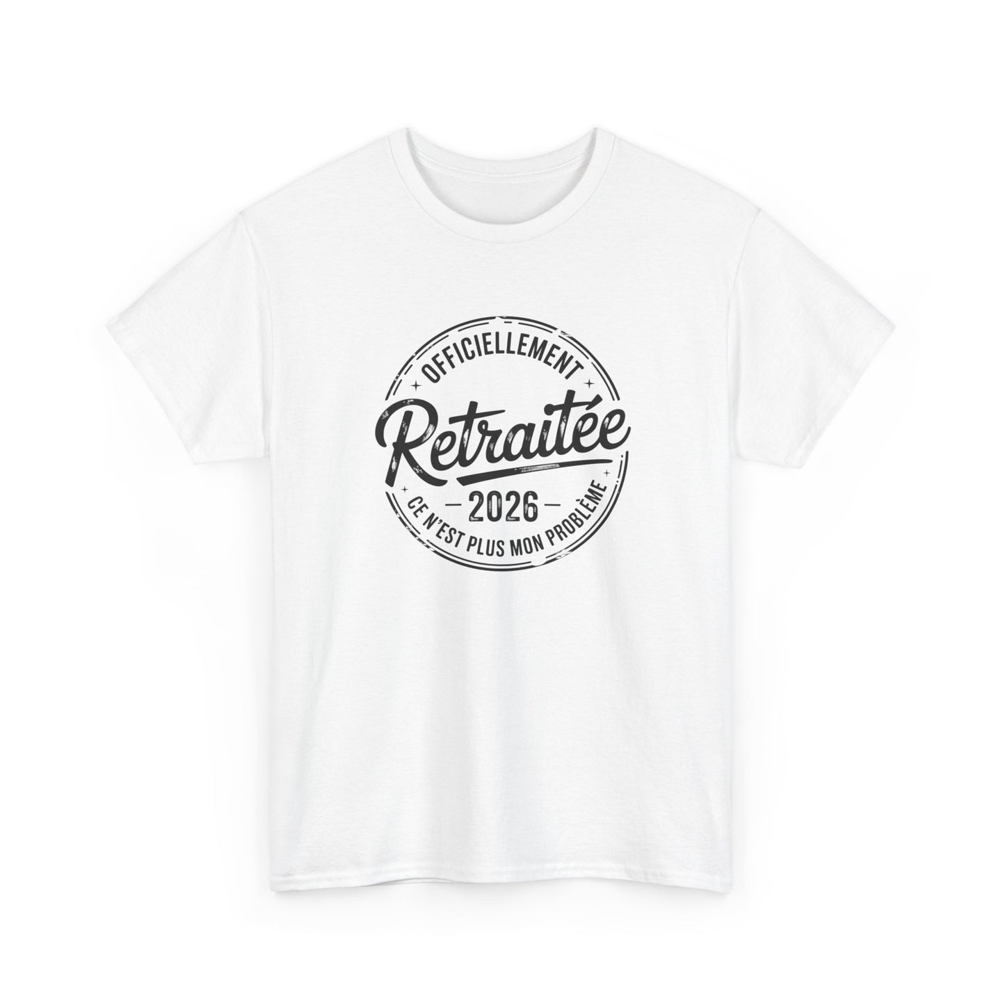 T-Shirt Retraite 2026 Femme – Cadeau Retraitée Humour – Tee Shirt Officiellement Retraitée Noir Blanc Gris