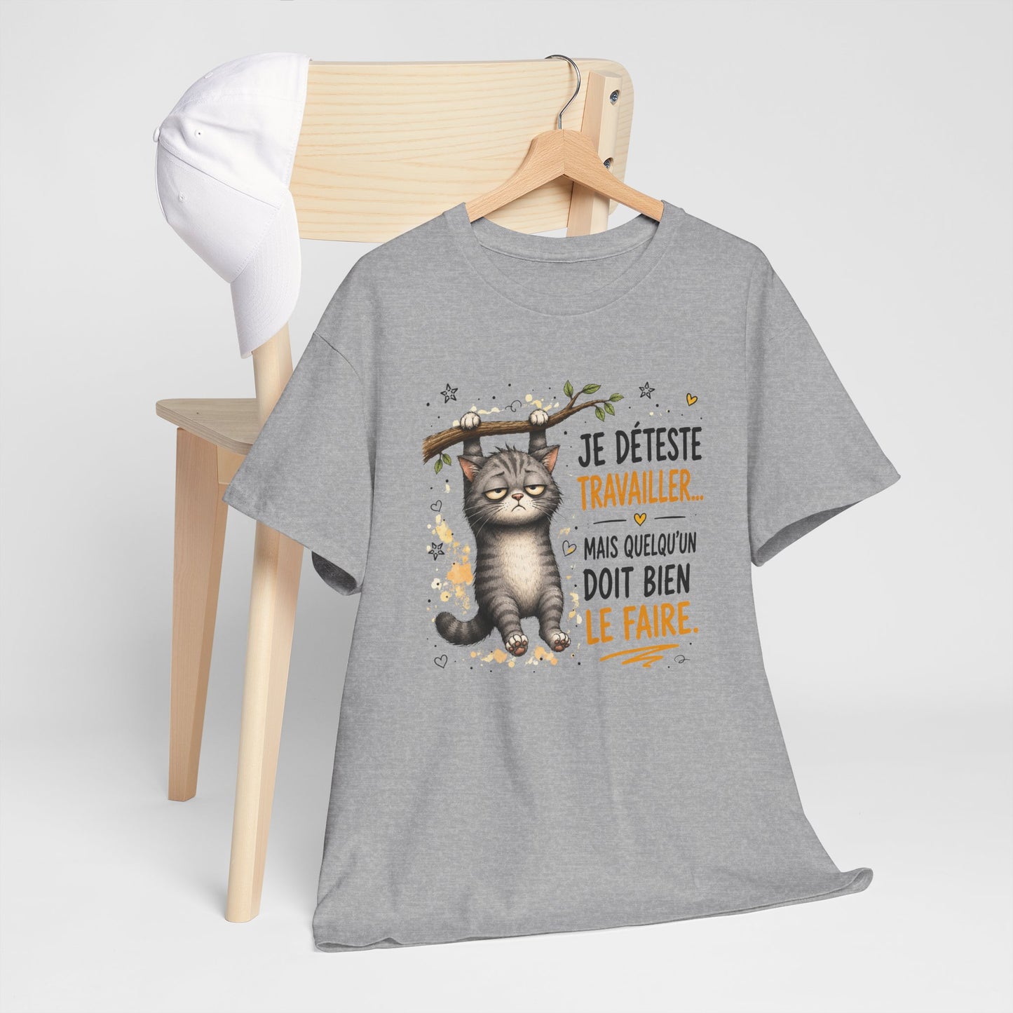 Tee-Shirt Humour Homme et Femme – Chat Drôle Fatigué Travail Bureau – Idée Cadeau Original Collègue Anniversaire