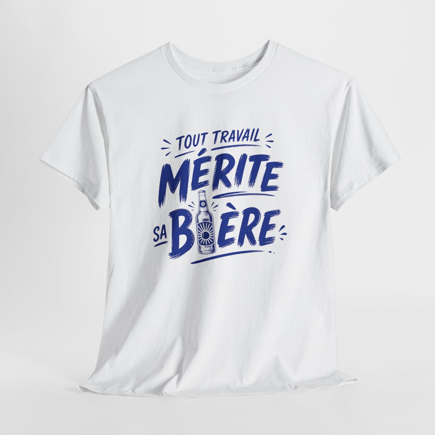 T-Shirt Humour Bière Homme – Tout Travail Mérite Sa Bière – Cadeau Drôle Amateur de Bière Apéro Barbecue