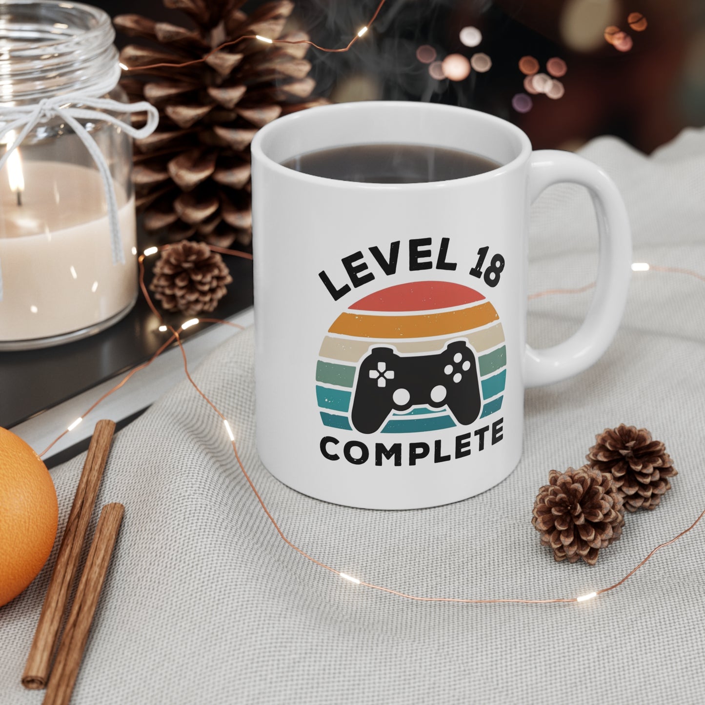 Tasse Level 18 Complète – Mug Gamer 18 Ans Homme Femme – Cadeau Anniversaire Jeux Vidéo Gaming Vintage 325 ml