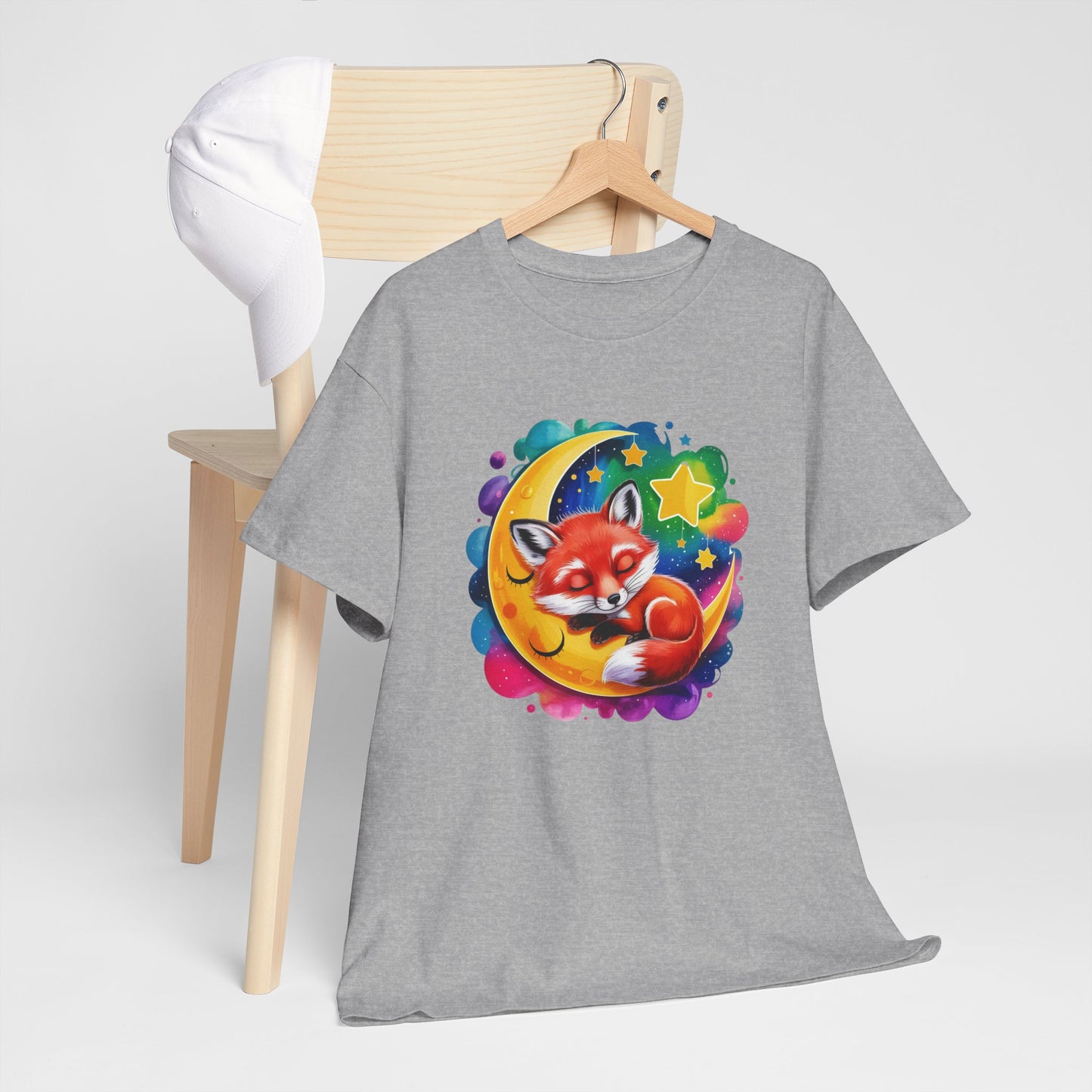 T-Shirt Renard Mignon Dormant sur Lune – Tee Shirt Nuit Étoilée Fantaisie – Cadeau Animal Cute Rêve Noir Blanc Gris