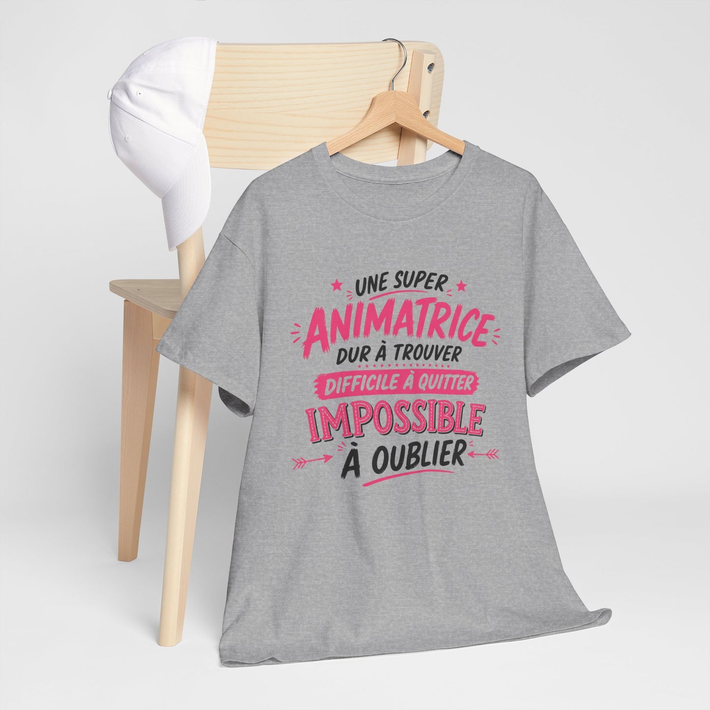 T-Shirt Animatrice Femme Humour – Une Super Animatrice Dur à Trouver Difficile à Quitter Impossible à Oublier – Cadeau Travail Femme