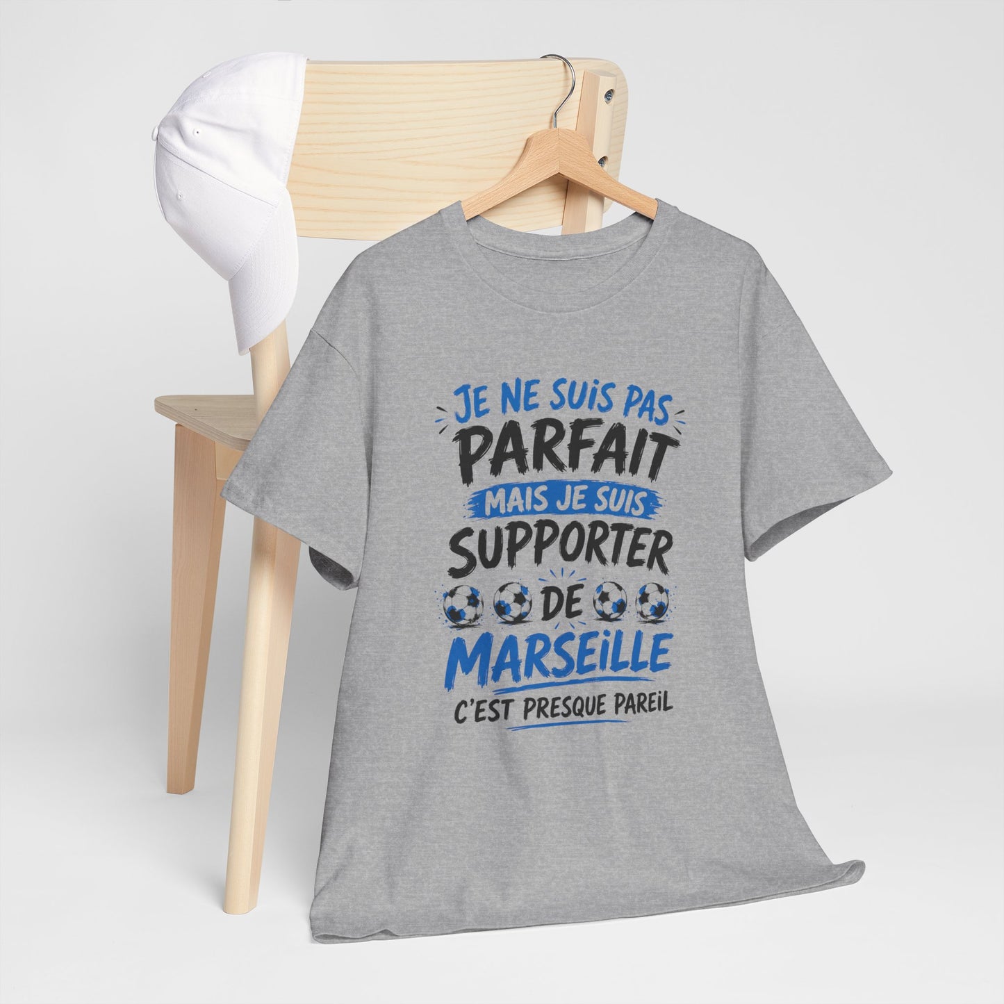T-Shirt Je Ne Suis Pas Parfait Mais Je Suis Supporter De Marseille – Tee Shirt Humour Football – Cadeau Homme Femme