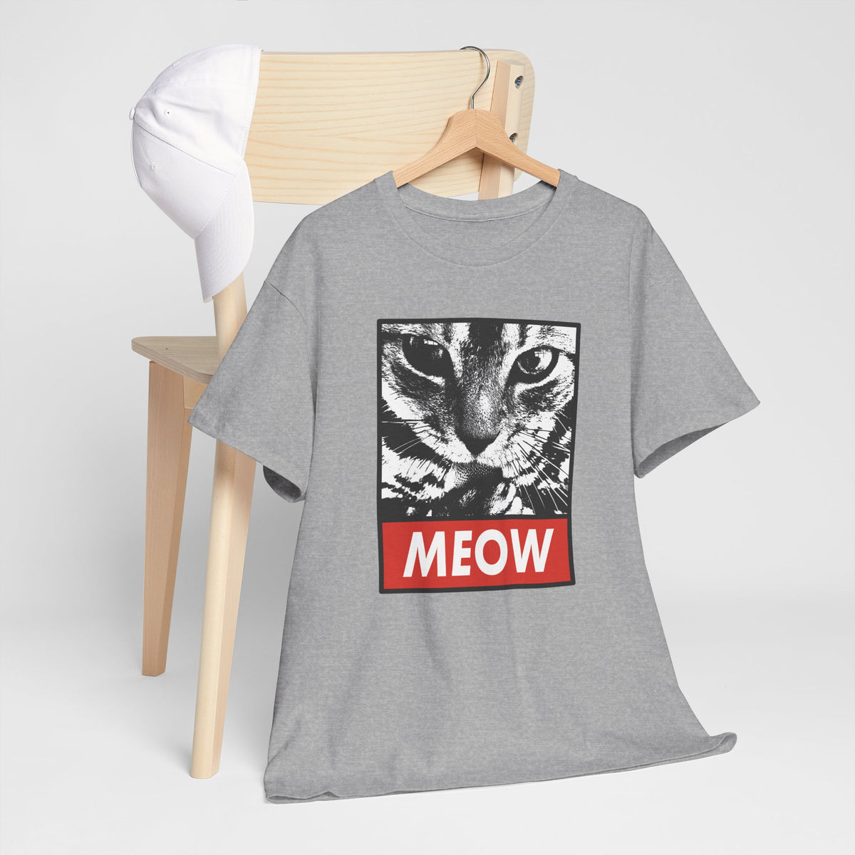 Tee Shirt Chat Homme Femme – Portrait de Félin Noir et Blanc – Idée Cadeau Amoureux des Chats Humour Style Graphique