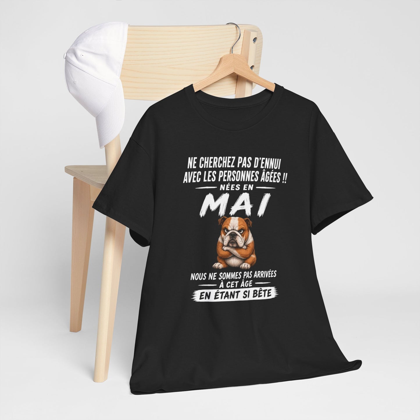 Tee-Shirt Retraité Mai Humour – Cadeau Anniversaire Senior Homme Femme – Bouledogue Drôle Retraite