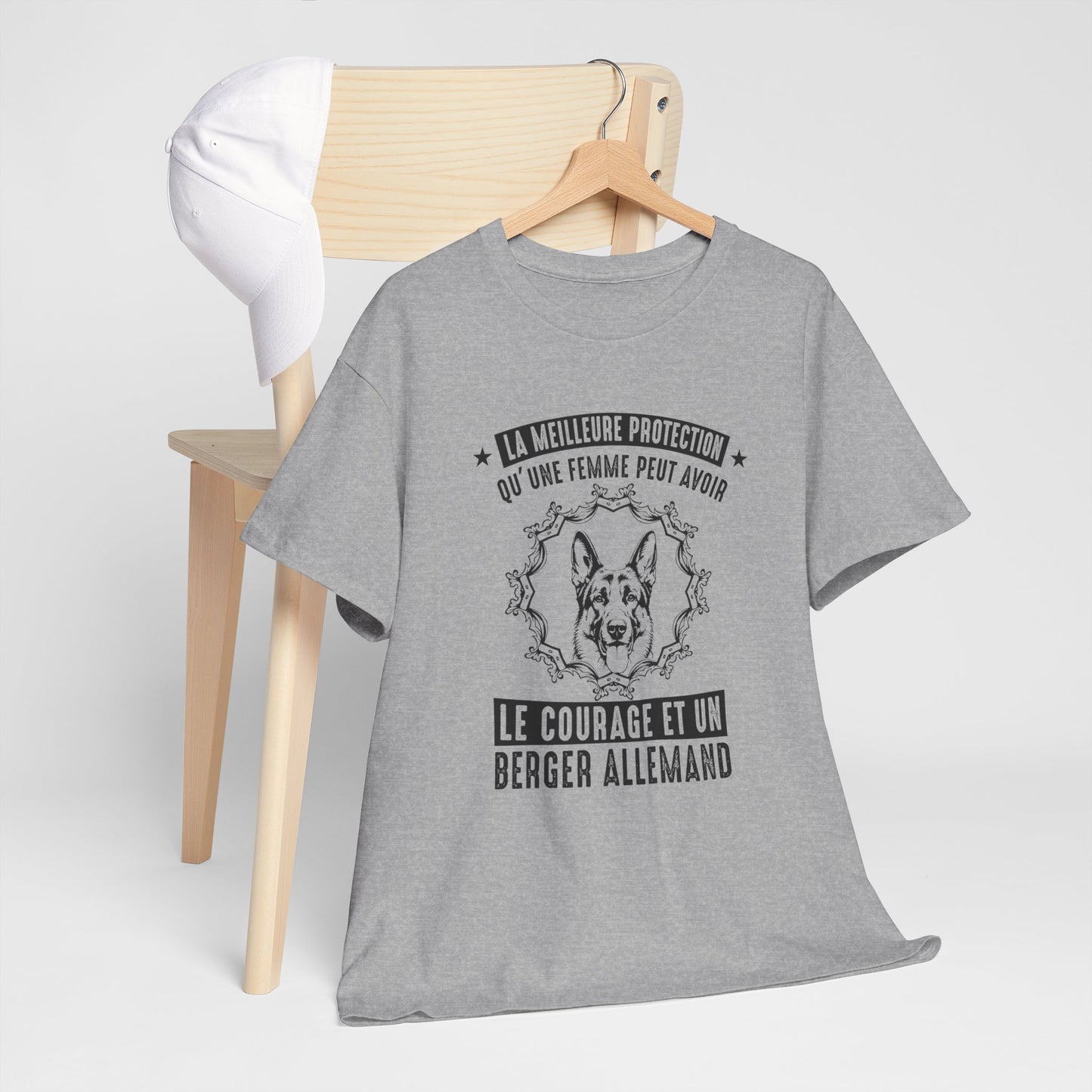 T-Shirt Berger Allemand Femme – Cadeau Amoureuse des Chiens – Chien Protecteur Courageux – Idée Cadeau Maîtresse Berger Allemand