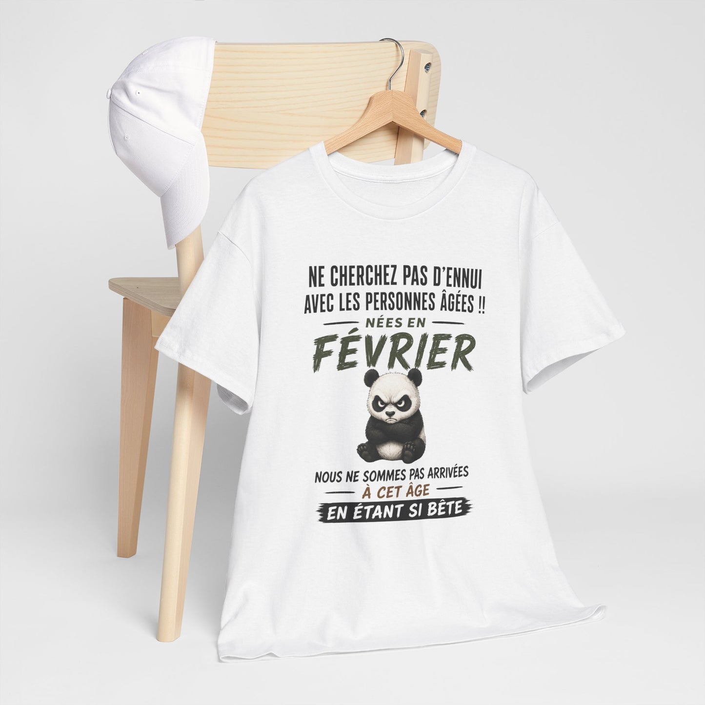 Tee-Shirt Retraité Février Humour – Cadeau Anniversaire Senior Homme Femme – Panda Drôle Retraite