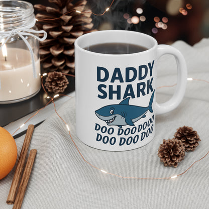 Tasse Céramique 325ml “Daddy Shark” – Mug Requin Papa – Cadeau Drôle pour Papa et Famille