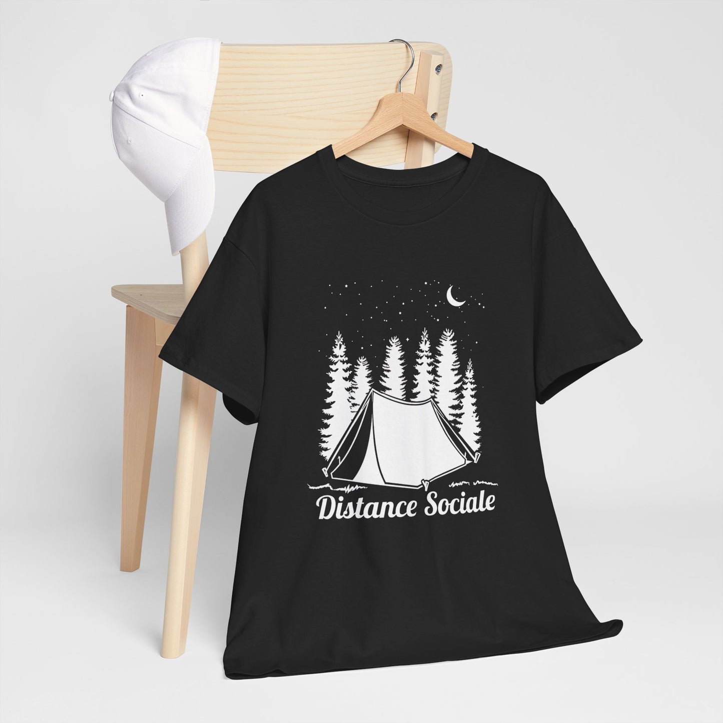 T-Shirt Camping Homme et Femme – Cadeau Campeur Randonnée Bivouac – Humour Distance Sociale Nature Forêt – Idée Cadeau Plein Air