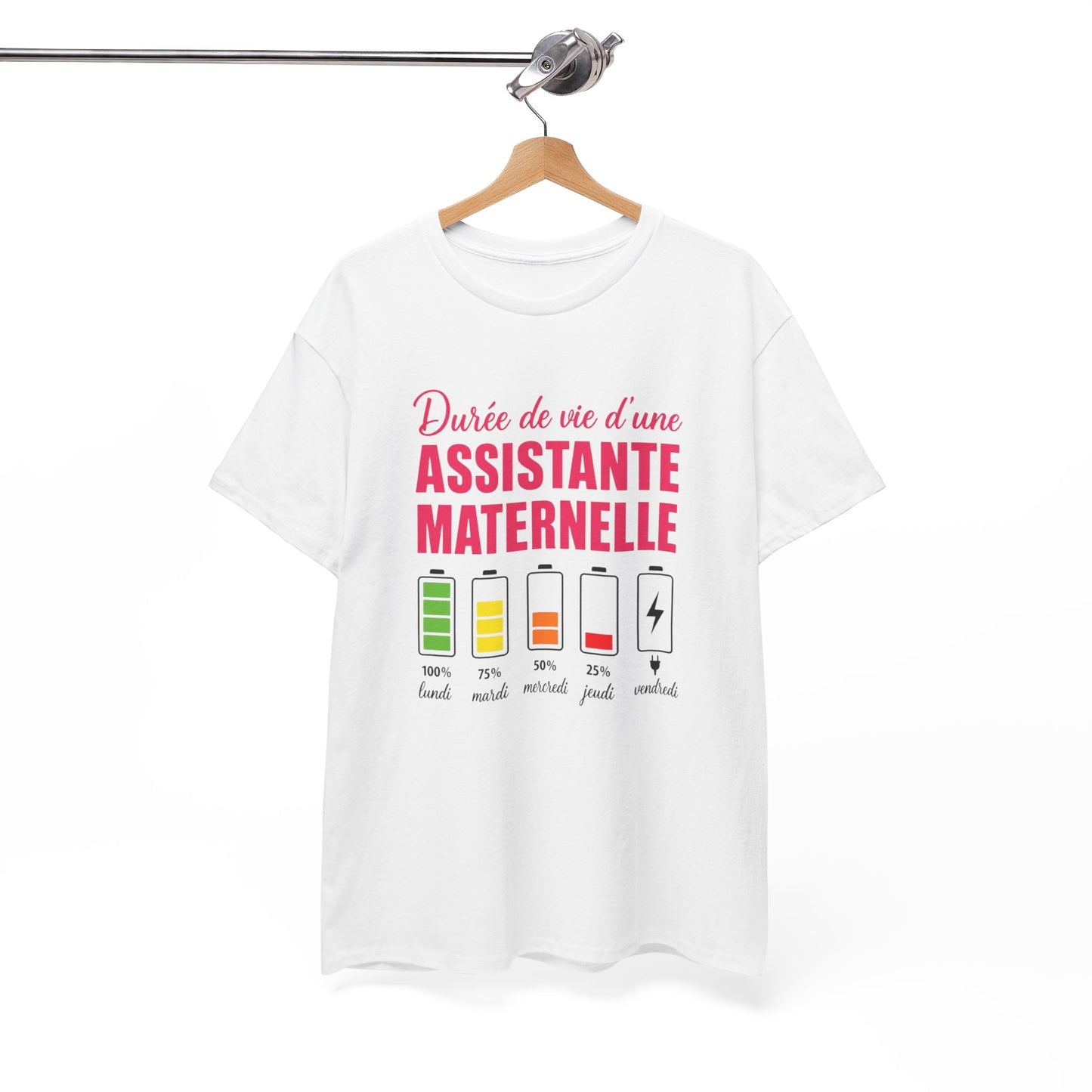 T-Shirt Assistante Maternelle Humour – Durée de Vie d’une Assistante Maternelle – Tee Shirt Femme Drôle