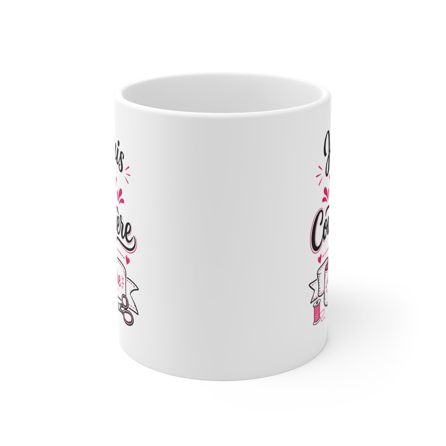 Mug Je Suis une Couturière Qui Déchire – Tasse Humoristique Couture – Idée Cadeau Originale Couturière Passionnée de Couture