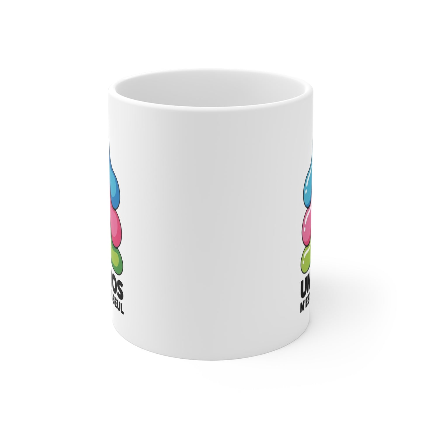 Tasse Humoristique “Un Héros n’est jamais seul” – Mug Mignon Personnages Colorés – Cadeau Fun et Positif 325ml