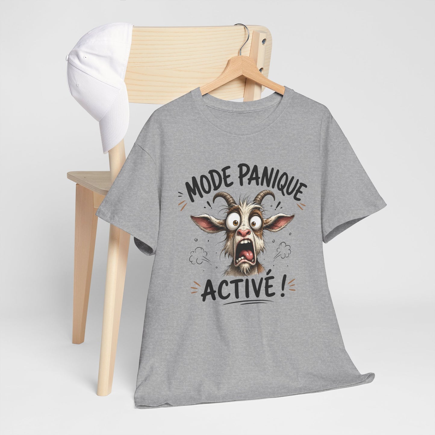 Tee-Shirt Mode Panique Activé – Chèvre Délirante Humour – Cadeau Drôle Homme Femme Adulte – Animal Rigolo et Citation Amusante