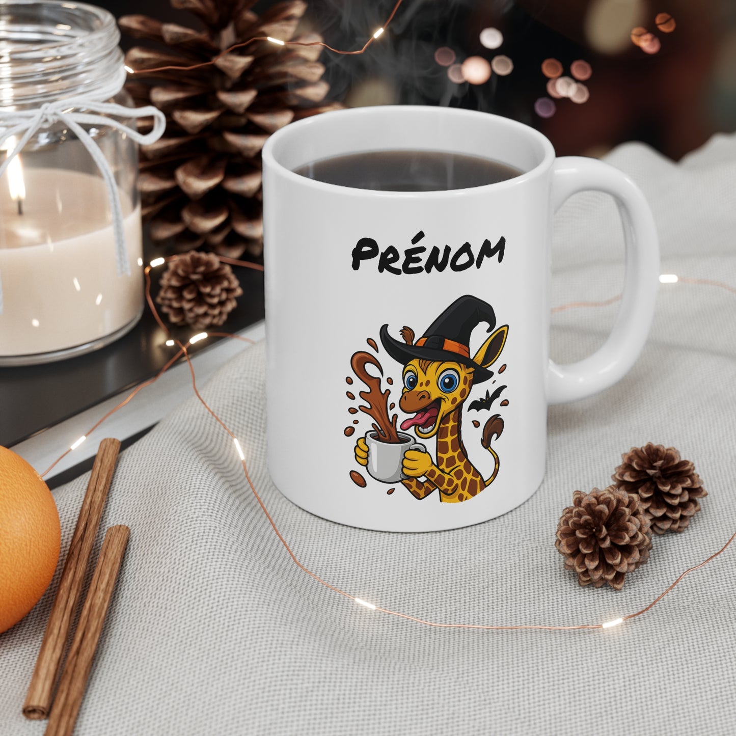 Tasse Personnalisable Girafe Sorcière Café – Mug Prénom Céramique 325ml – Cadeau Drôle Halloween