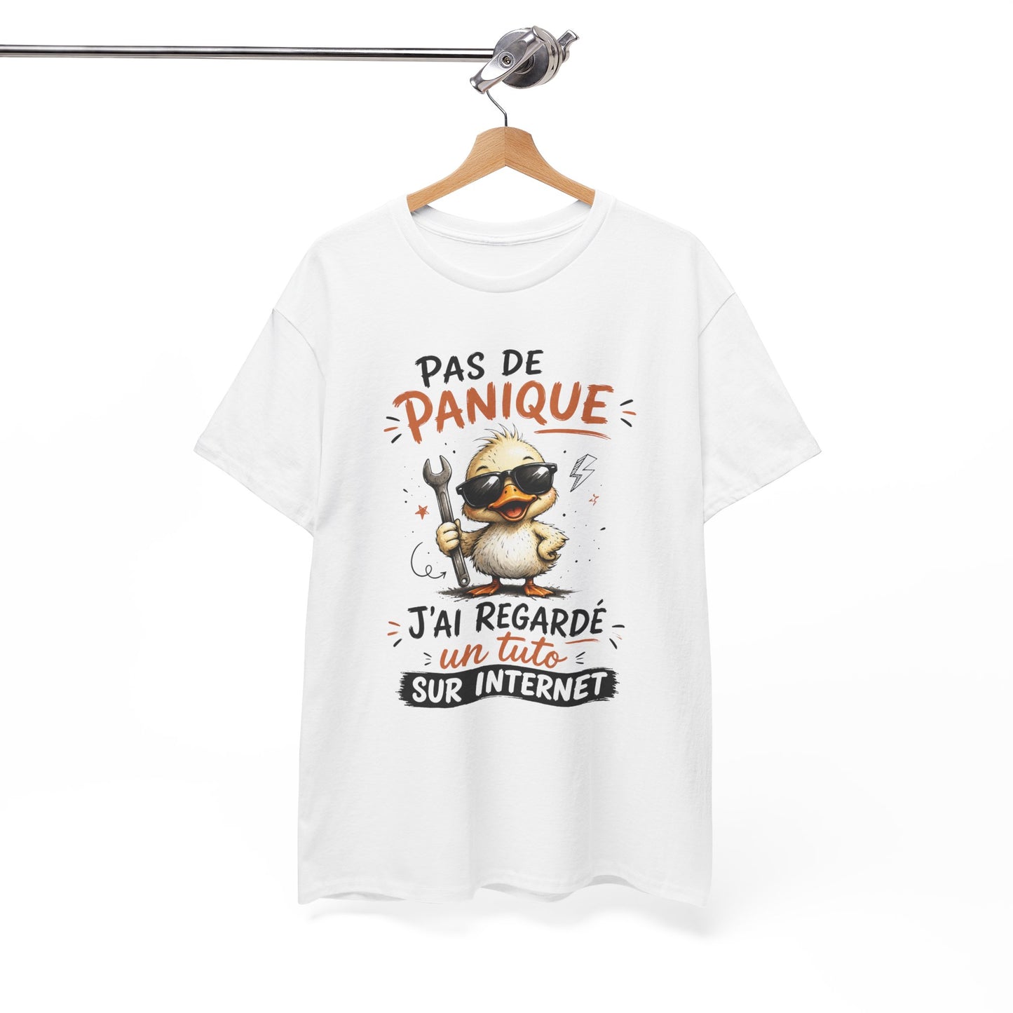 Tee Shirt Pas De Panique J’Ai Regardé Un Tuto Sur Internet – T-Shirt Humour Canard Bricolage – Cadeau Homme Femme