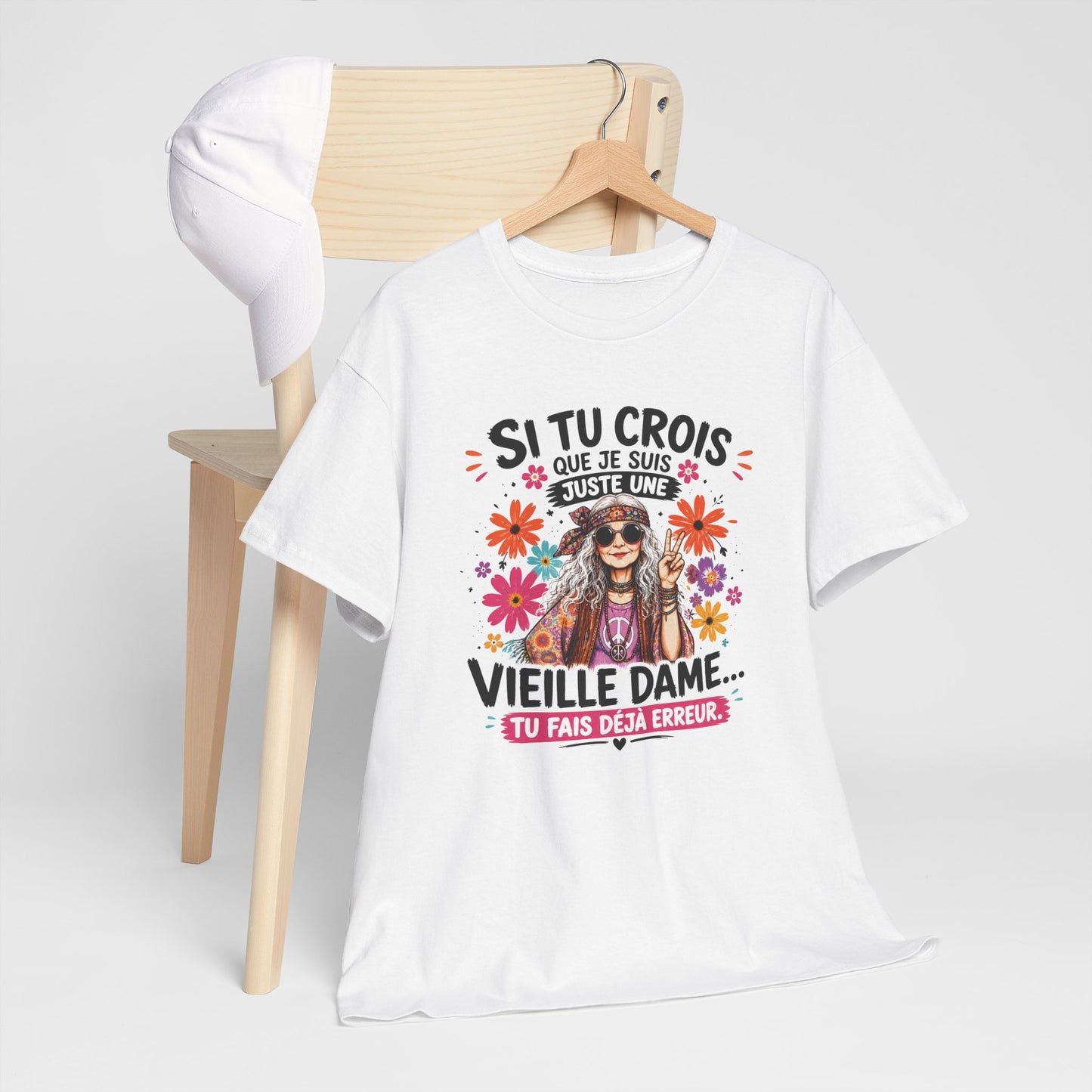 T-Shirt Femme Hippie Humour – Vieille Dame Flower Power Vintage – Cadeau Femme Bohème Drôle