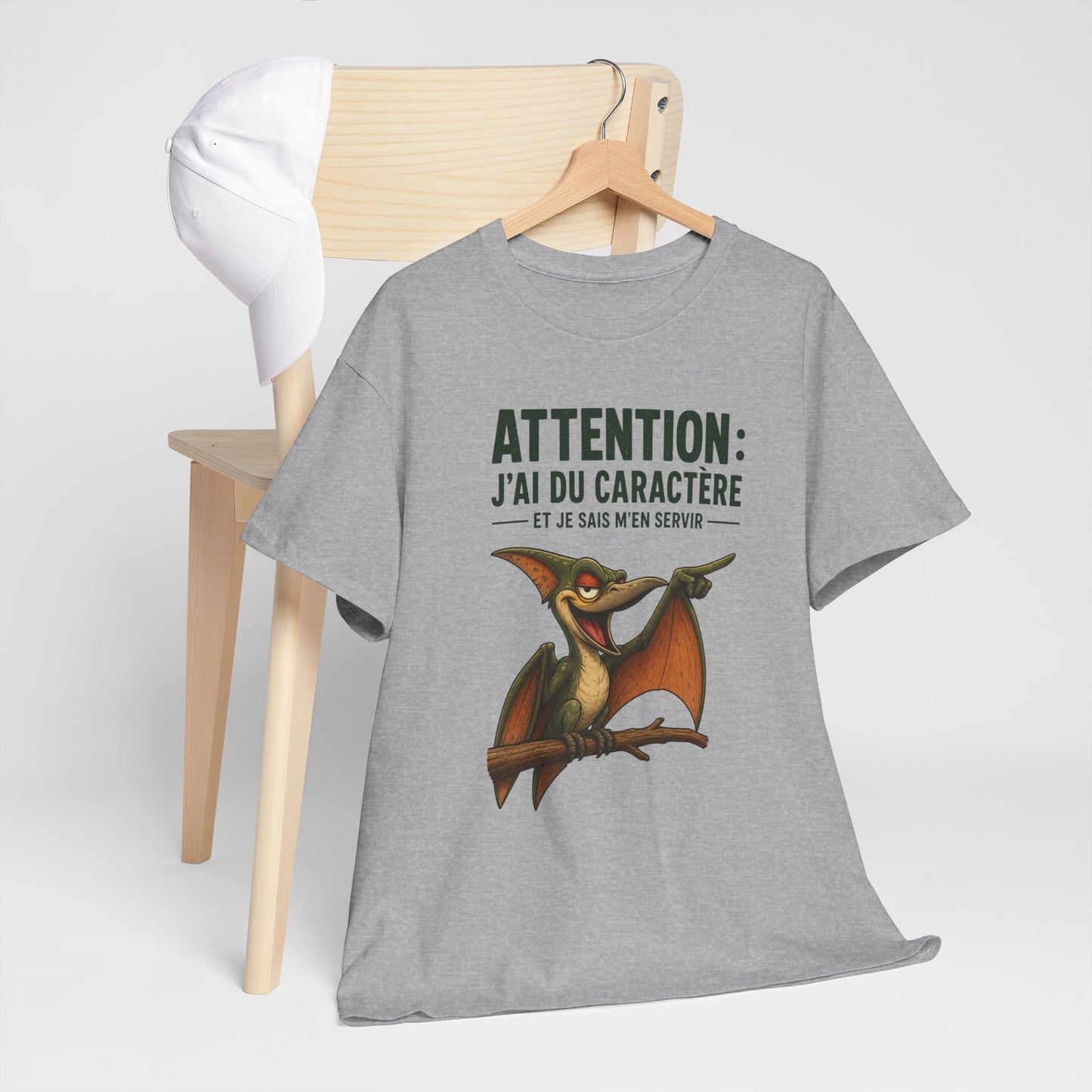 T-Shirt Humour Homme et Femme – Dinosaure Volant Drôle – Gros Caractère Sarcastique – Cadeau Original Anniversaire