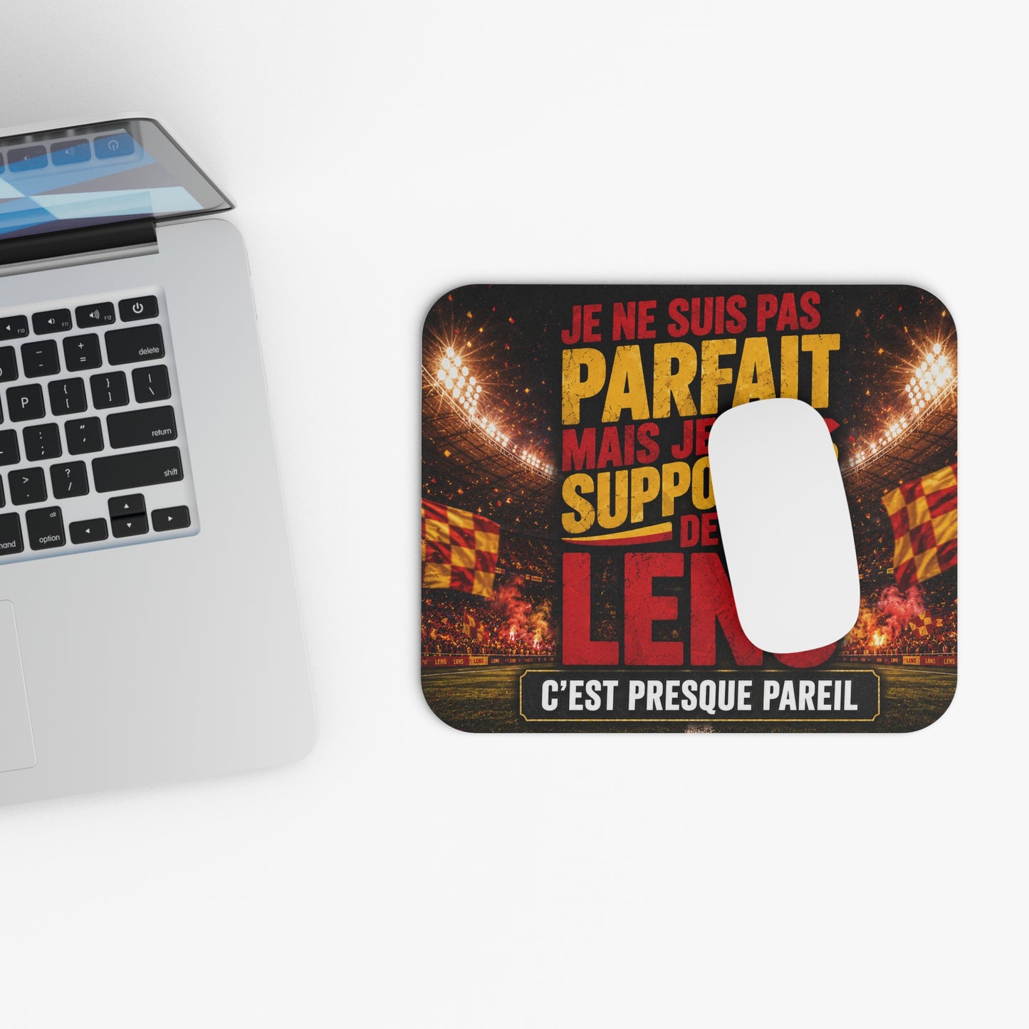 Tapis de Souris 22x18 Humour Supporter Football – Je Ne Suis Pas Parfait Mais Je Suis Supporter De Lens C’est Presque Pareil – Cadeau Fan de Football Rouge Jaune – Accessoire Bureau Original