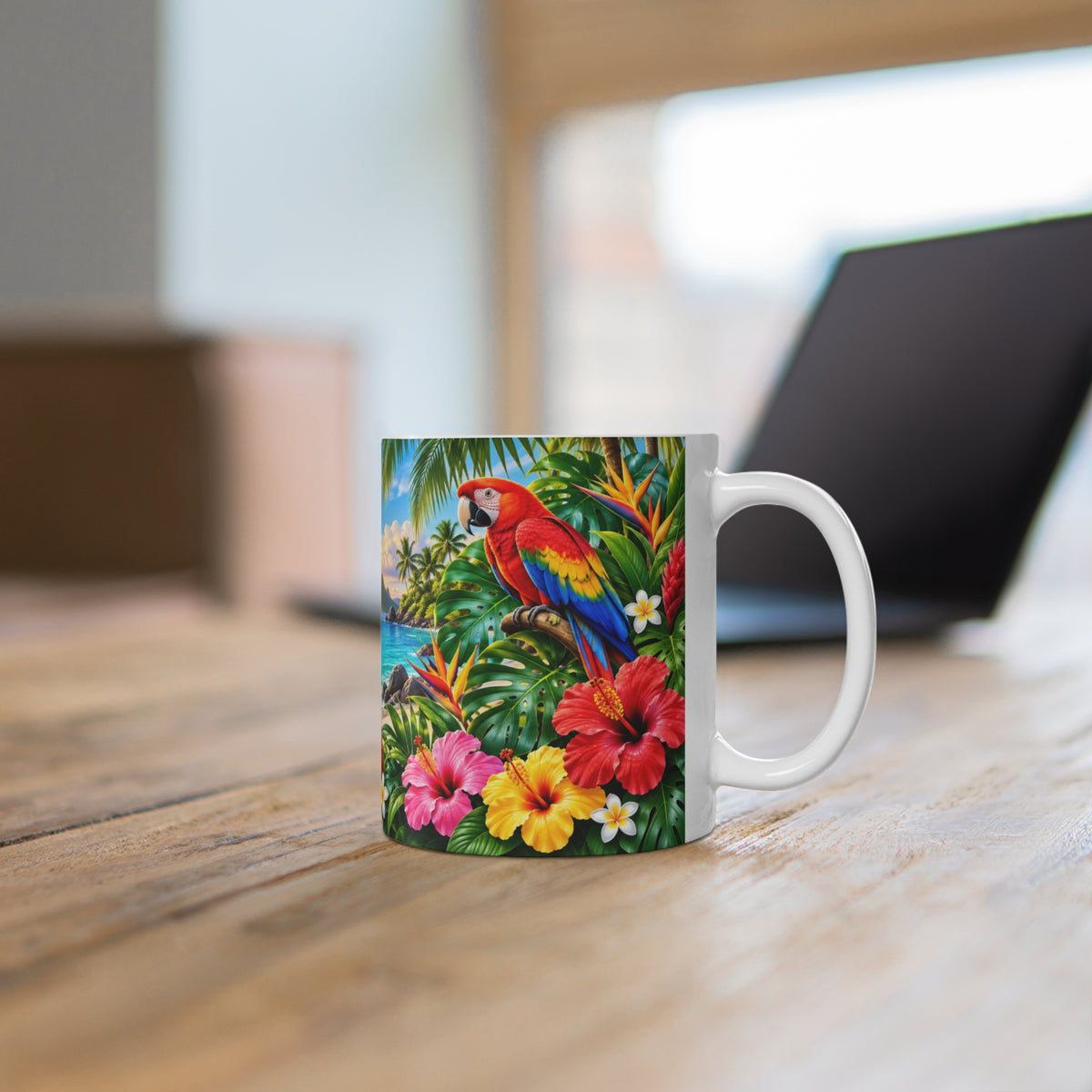 Mug Perroquets Ara dans un Paradis Tropical – Tasse Plage Exotique avec Fleurs, Palmiers et Coucher de Soleil – Cadeau Original Amoureux des Oiseaux