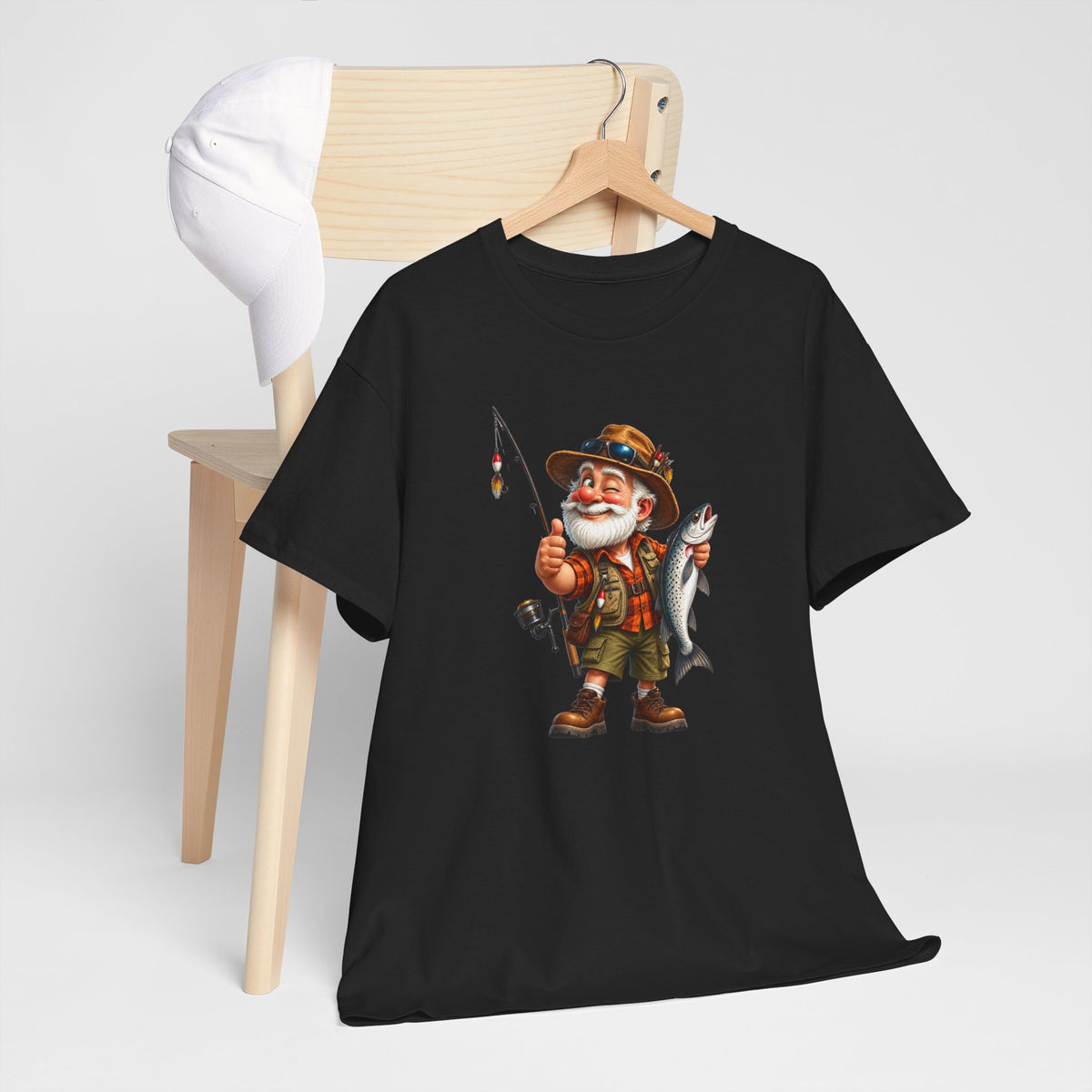 Tee Shirt Pêche Homme – Pêcheur avec Poisson – T-Shirt Passion Pêche Cadeau Homme