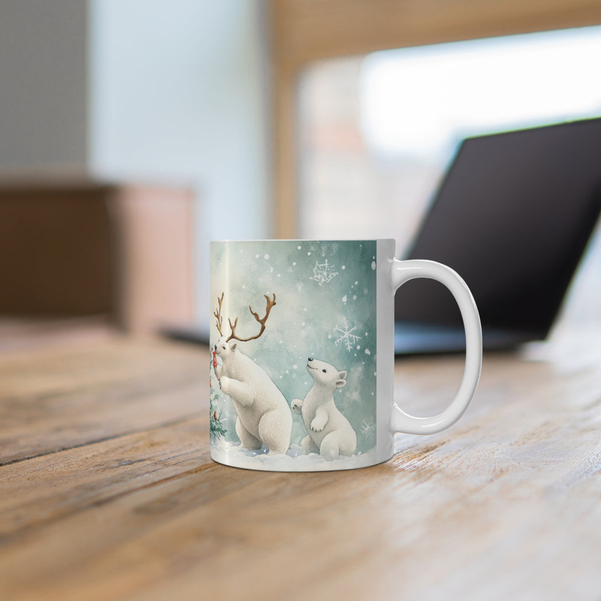 Mug Animaux de Noël autour du Sapin – Pingouin et Ours Polaires Style Aquarelle – Tasse Hiver Cadeau Noël Homme Femme