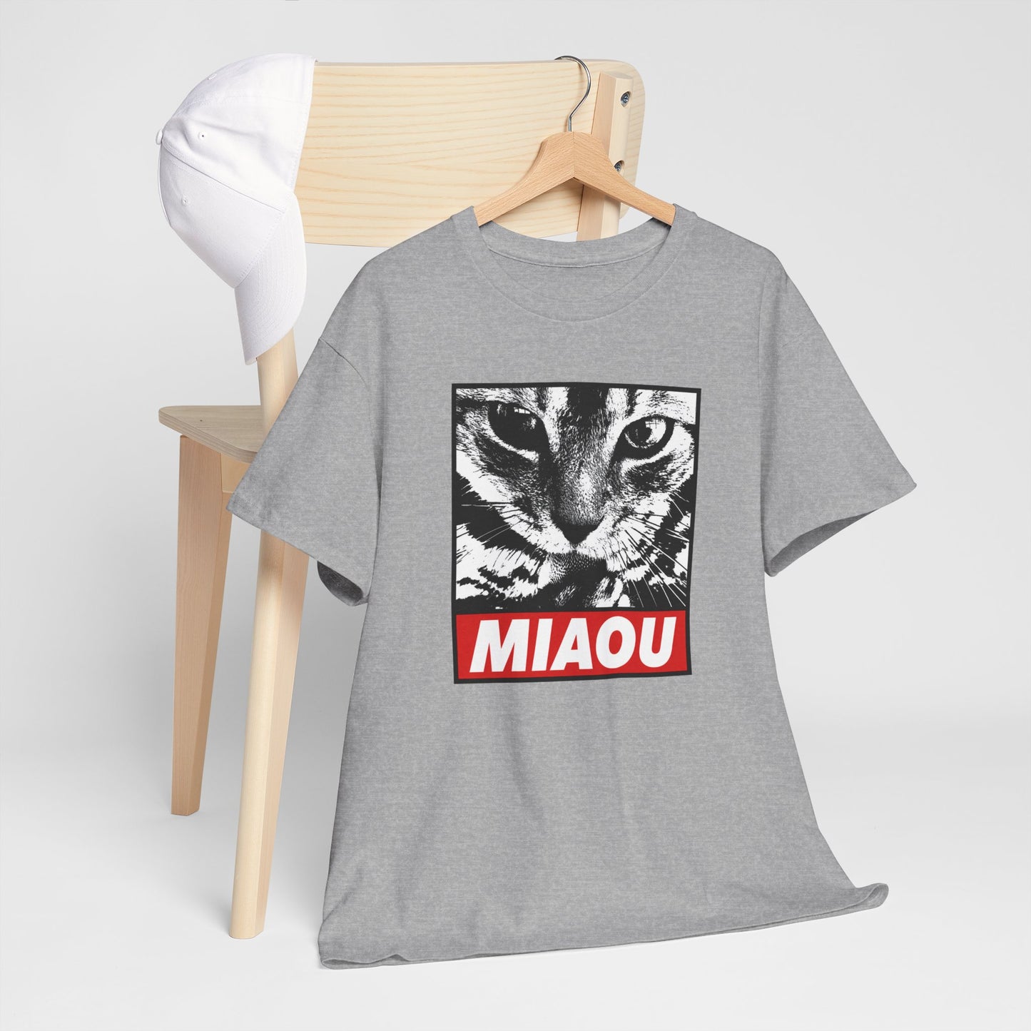 Tee Shirt Chat Homme Femme – Portrait Félin Noir et Blanc – Idée Cadeau Amoureux des Chats Humour Miaou Passion Féline