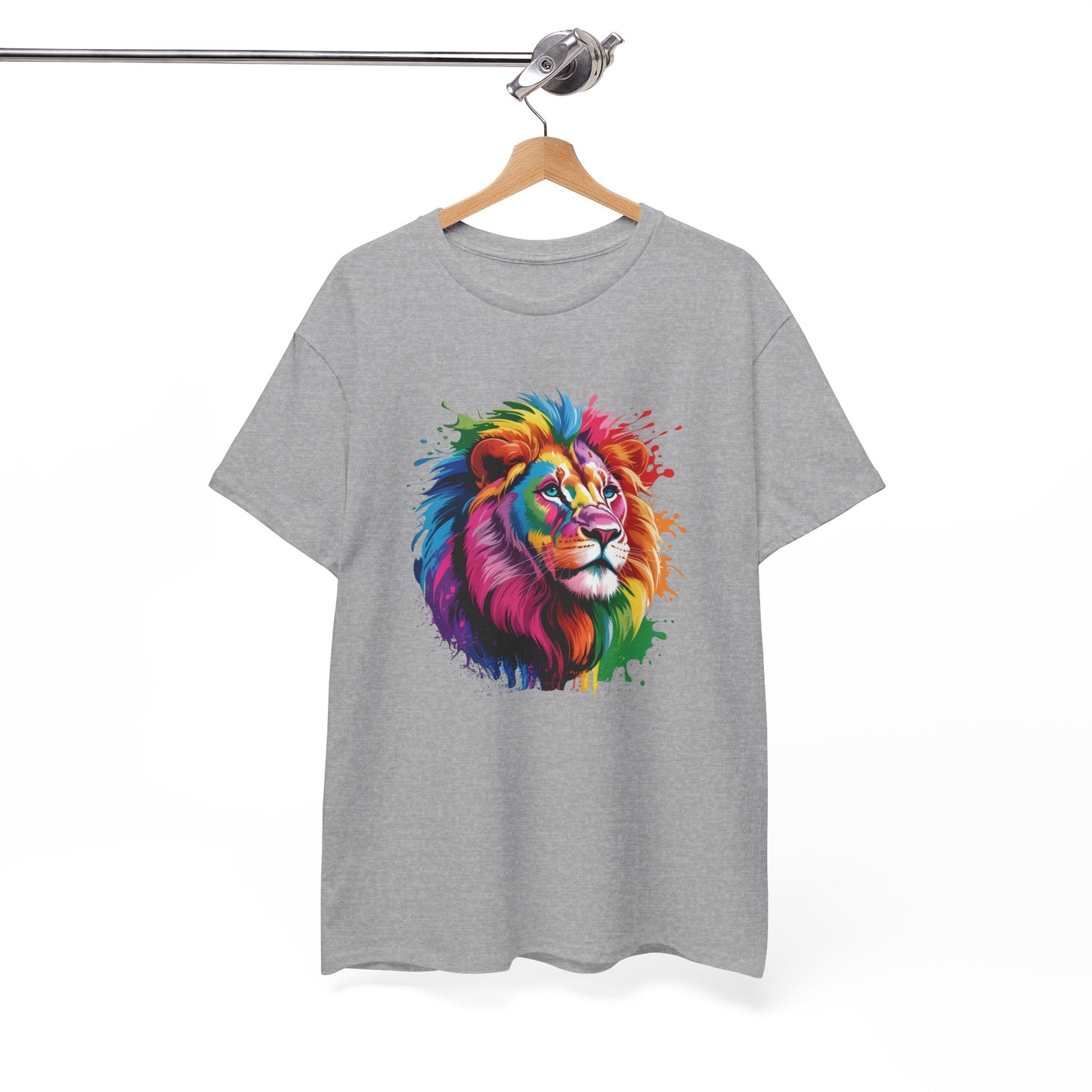T-Shirt Lion Multicolore Style Peinture – Tee Shirt Animal Sauvage Artistique – Cadeau Lion Coloré Tendance Noir Blanc Gris