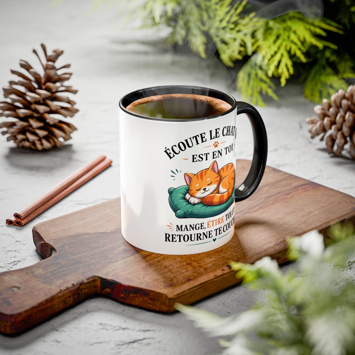 Tasse Écoute Le Chat Qui Est En Toi – Mug Chat Humoristique et Relax – Cadeau Femme Homme Amoureux des Chats 325ml