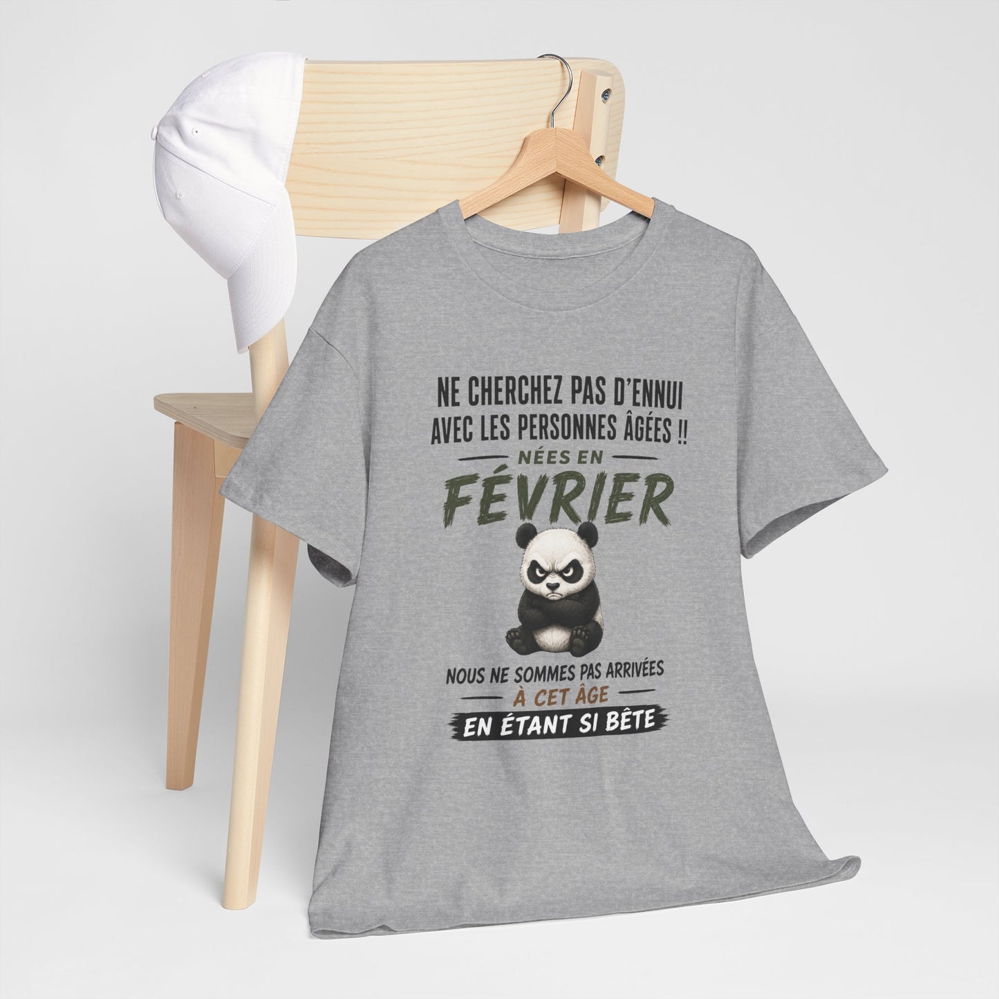 Tee-Shirt Retraité Février Humour – Cadeau Anniversaire Senior Homme Femme – Panda Drôle Retraite