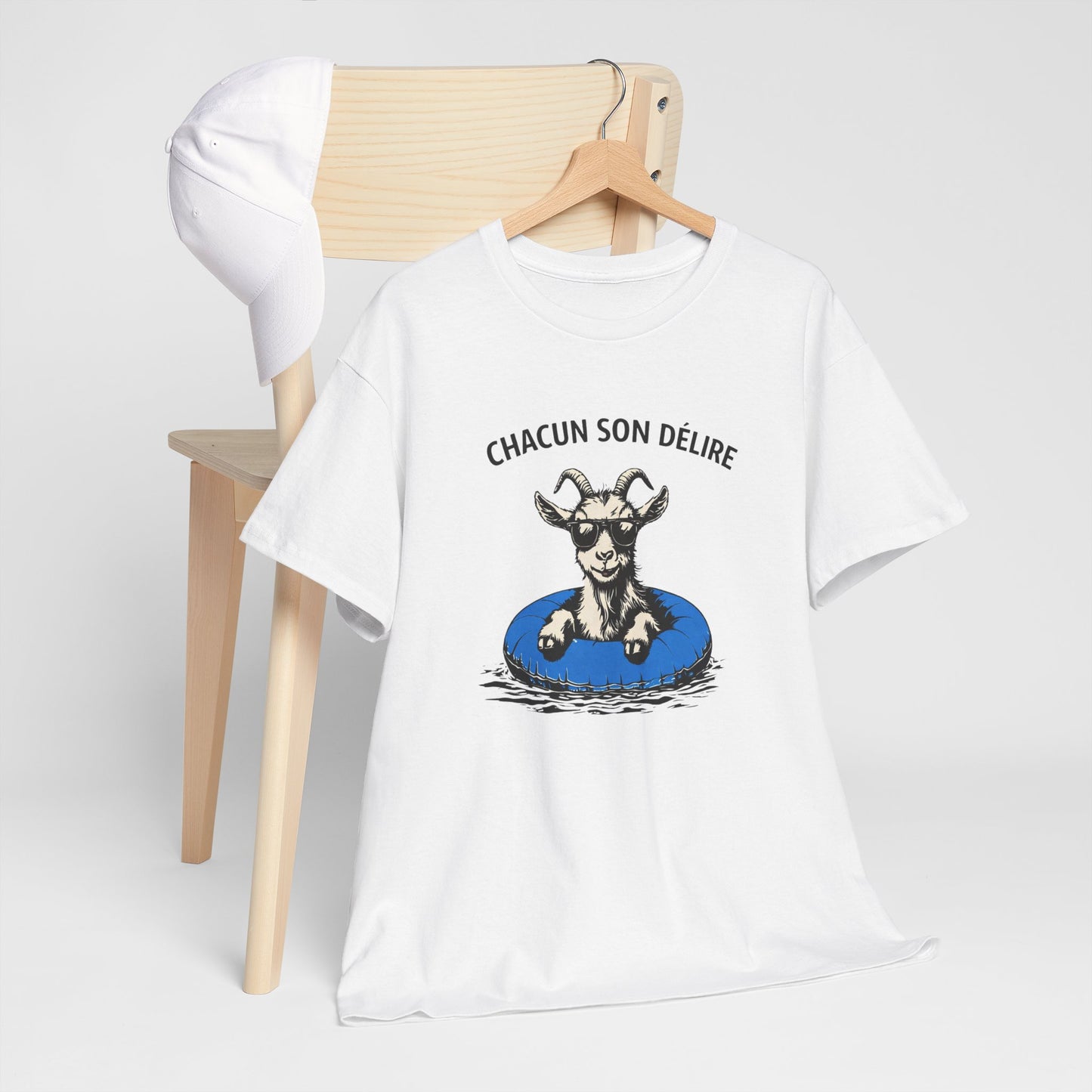 T-Shirt Humour Chèvre Bouée – Tee Shirt Chacun Son Délire – Cadeau Drôle Été Vacances